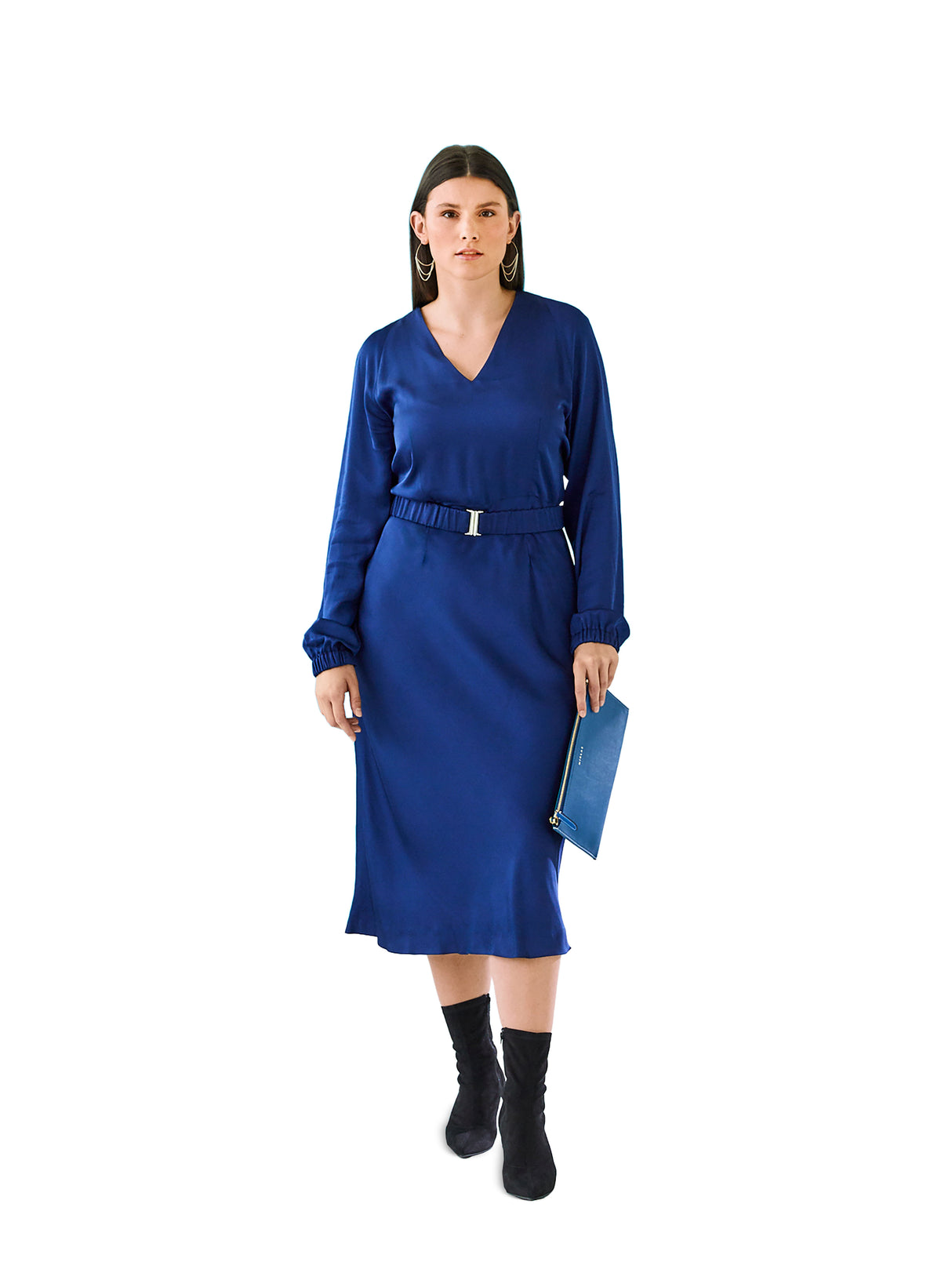 Patron Burda n°5777 – Robe Élégante et Polyvalente