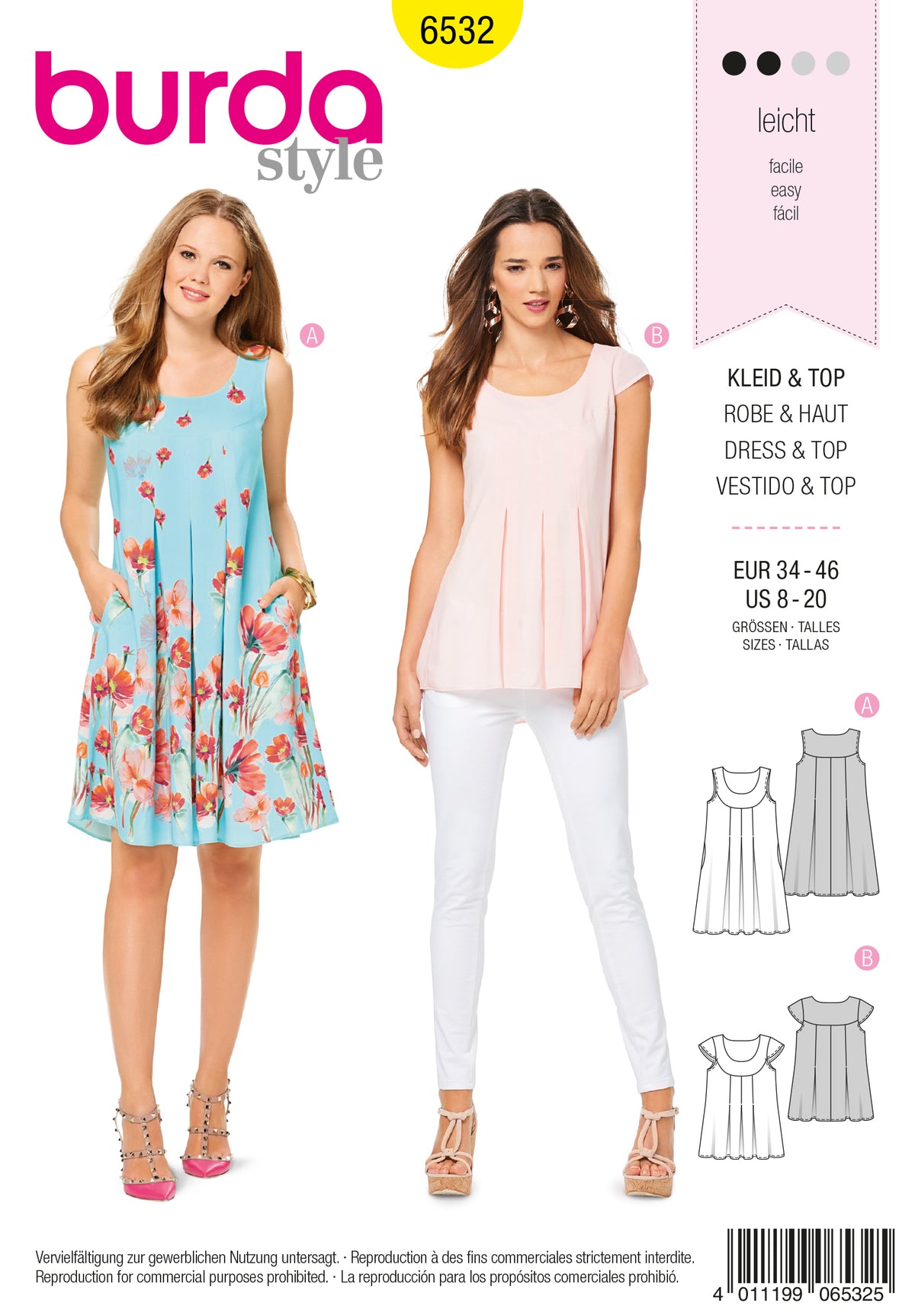 Deux mannequines portent des robes d’été légères: une robe bleue à fleurs et une robe rose pâle fluide, avec sandales à talons.