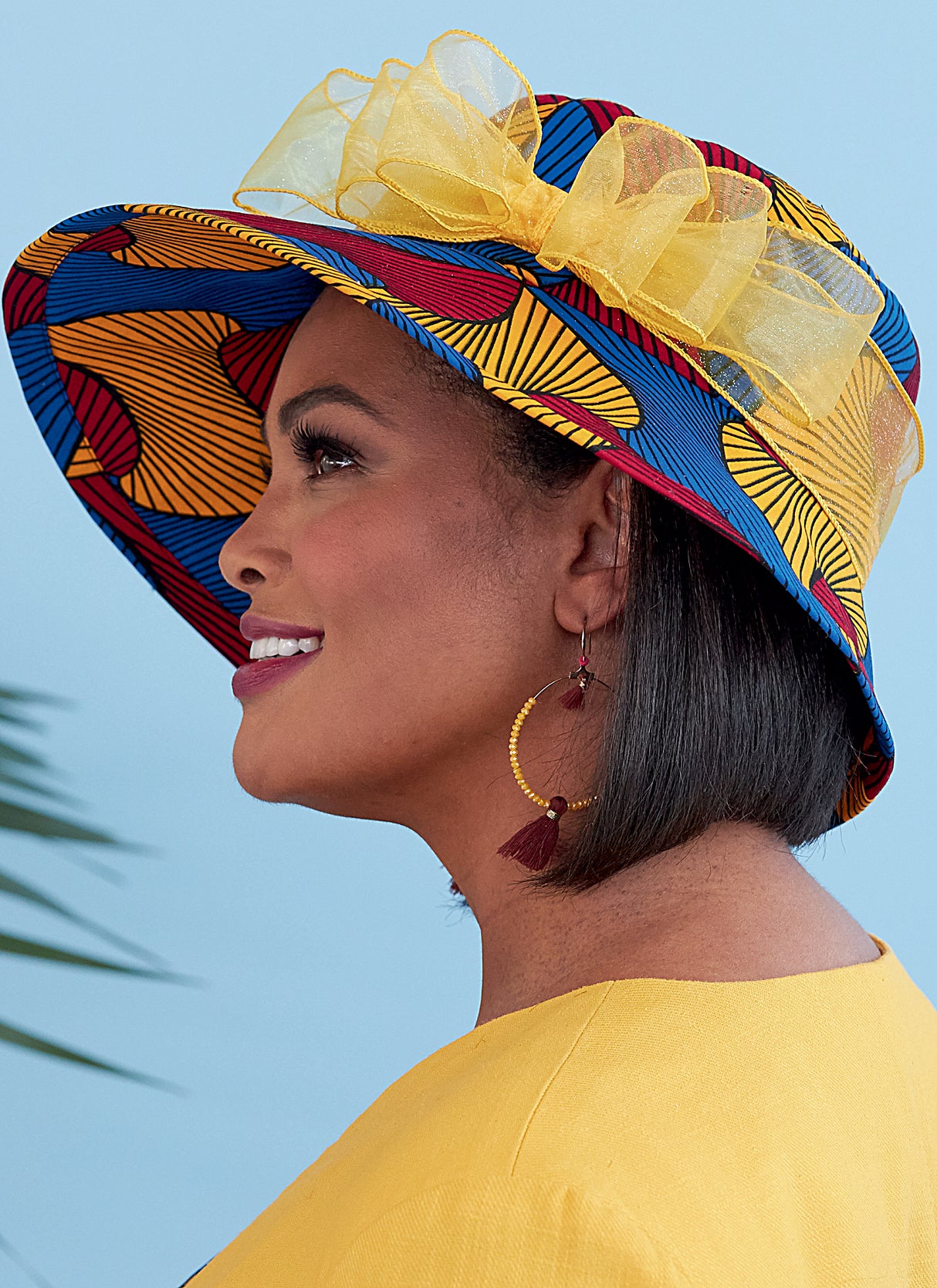 Patron Butterick n°6741 - Chapeaux féminins ornés de rubans, fleurs et nœuds