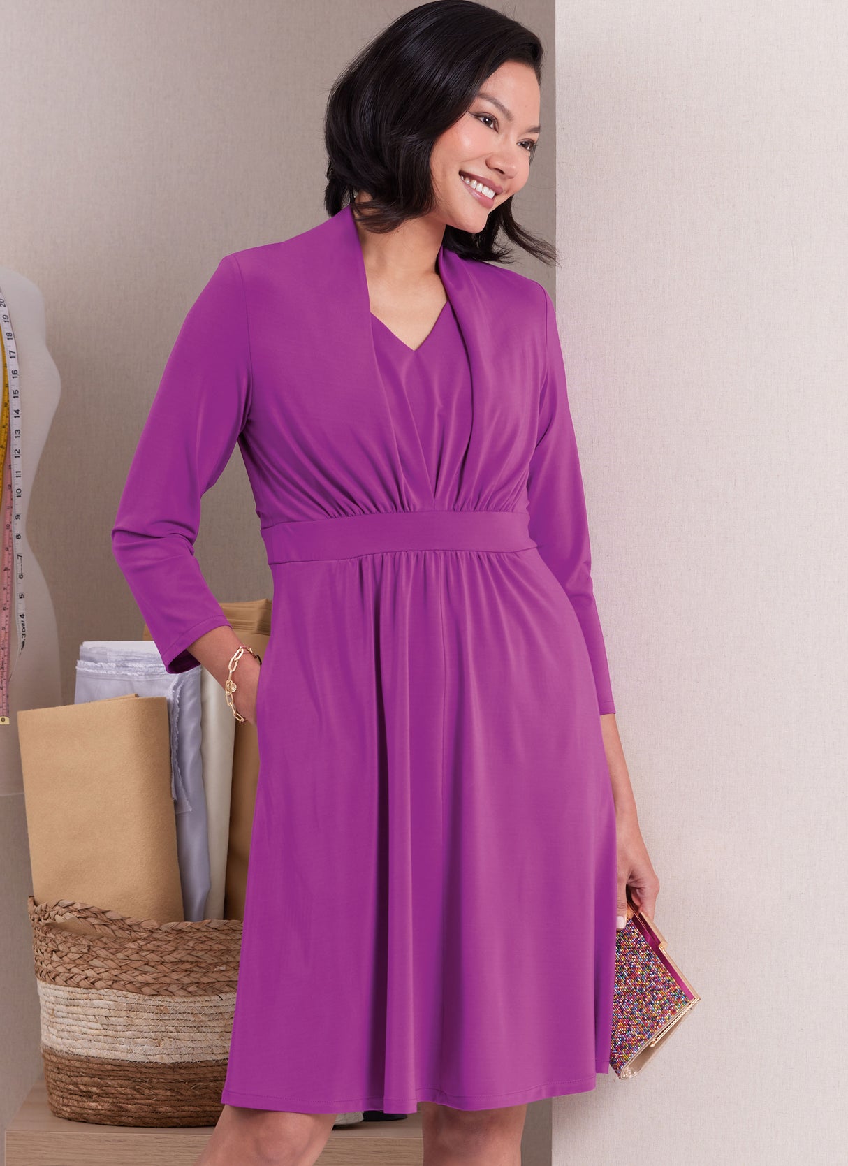 Patron Butterick n°6940 – Robe en maille avec ceinture froncée