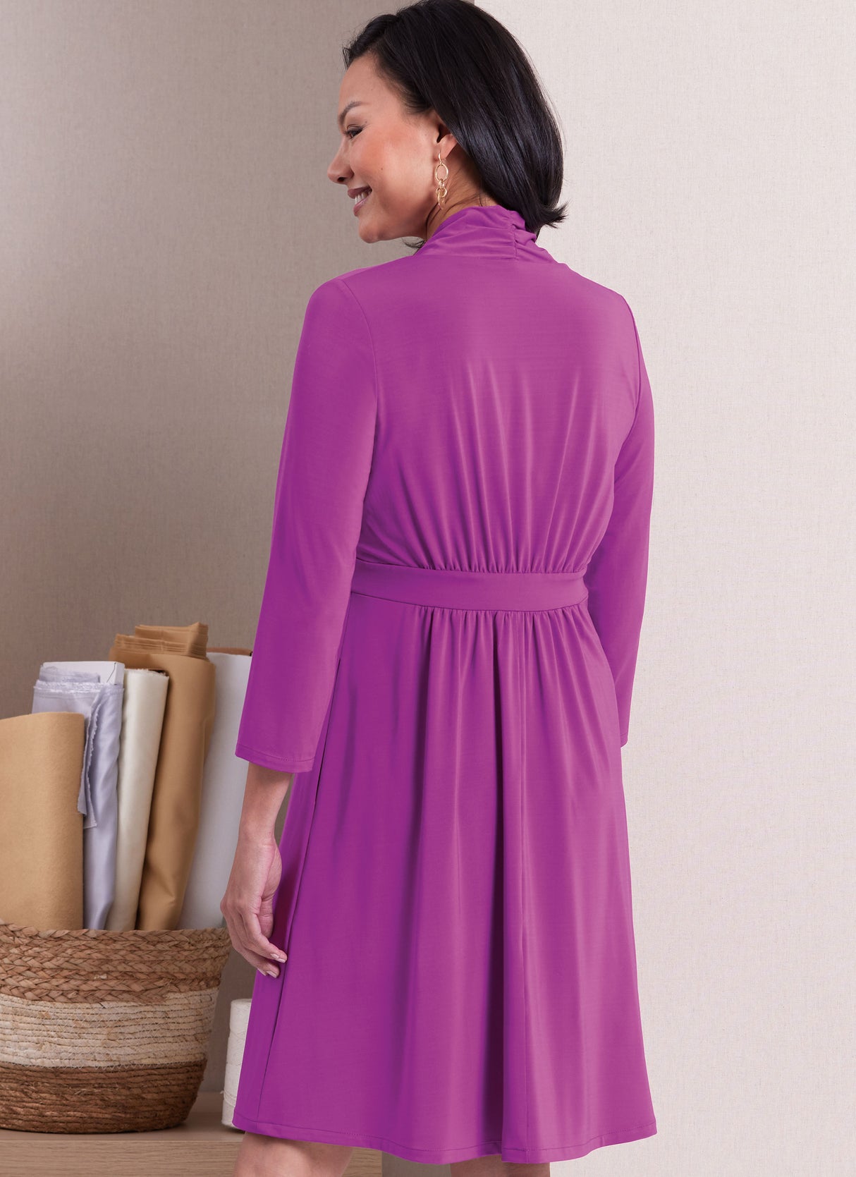 Patron Butterick n°6940 – Robe en maille avec ceinture froncée