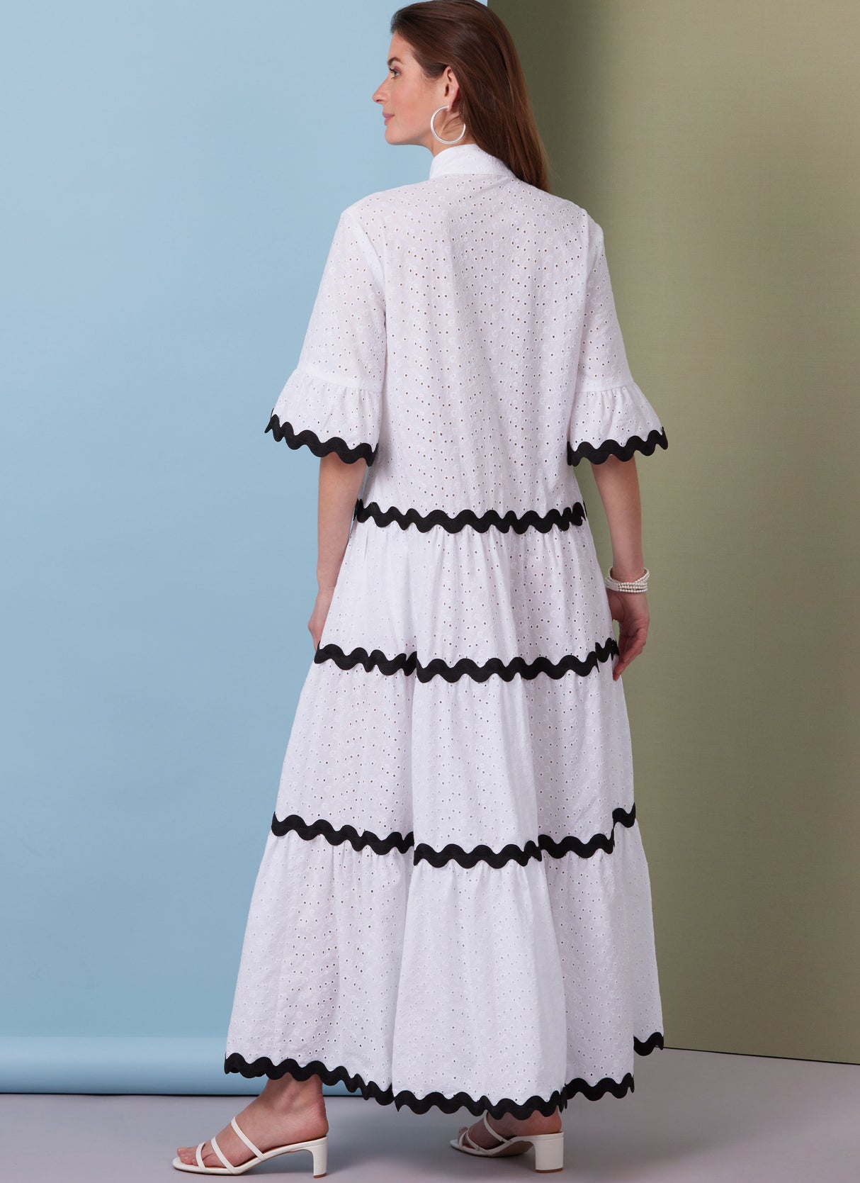 Patron Butterick n°6993 - Robe ample avec col montant
