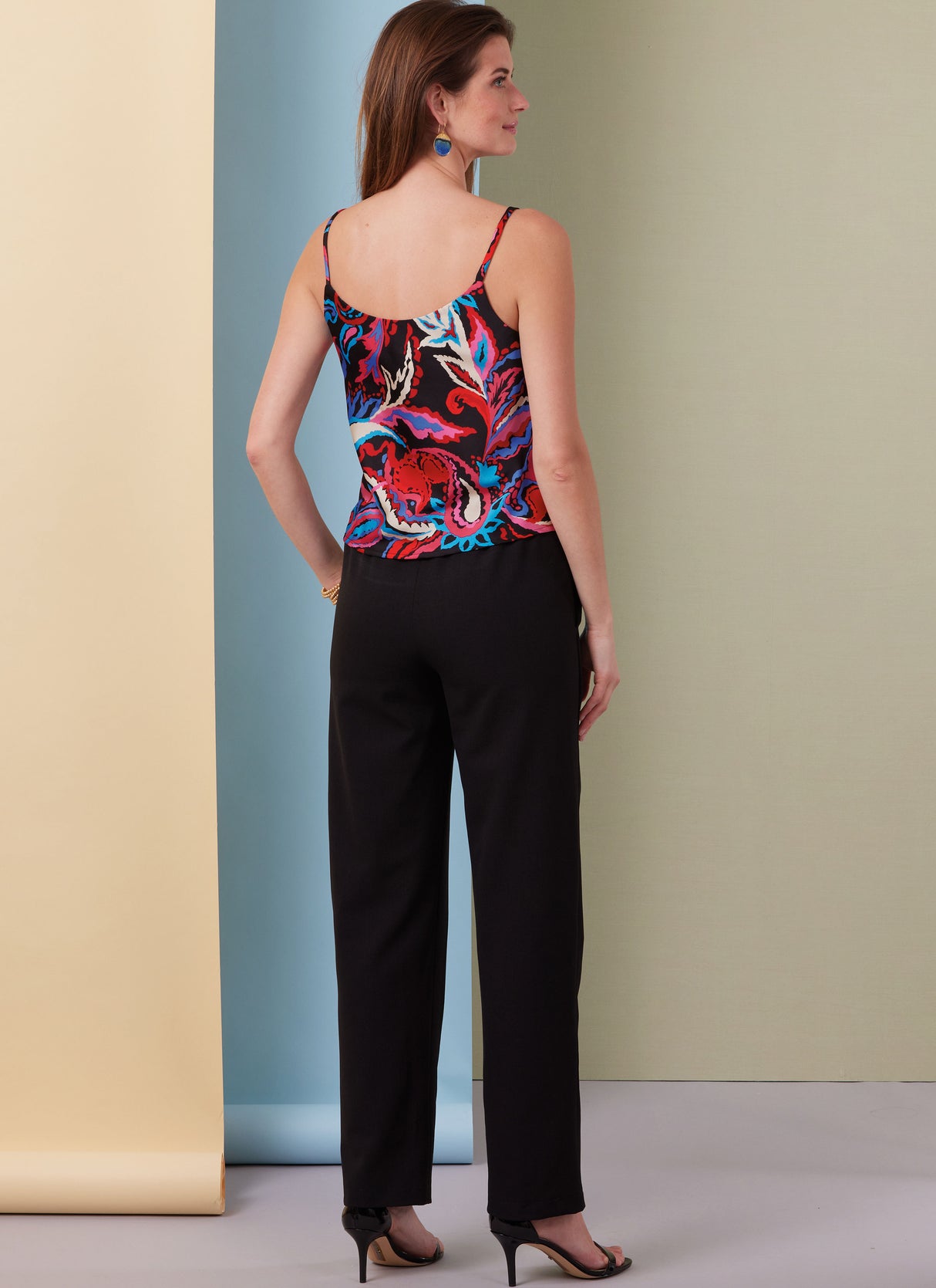 Patron Butterick n°7001 - Ensemble veste ample, caraco en biais et pantalon ajusté