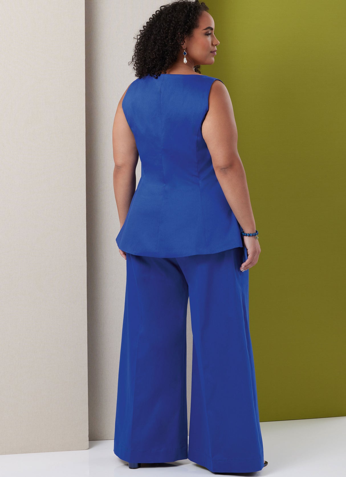 Patron Butterick n°7046 – Top boutonné & pantalon large