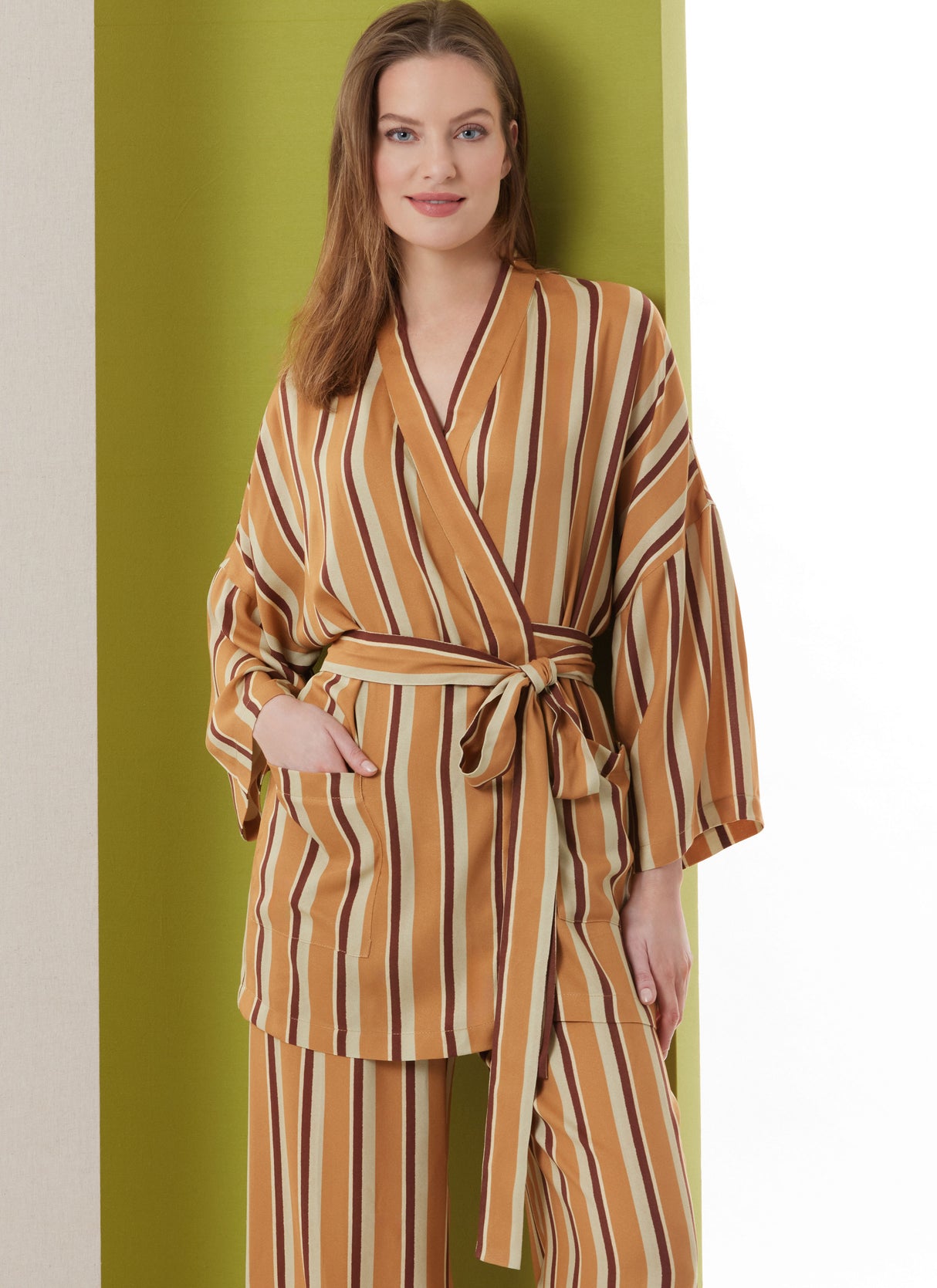 Patron Butterick n°7047 – Robe d’intérieur et pantalon