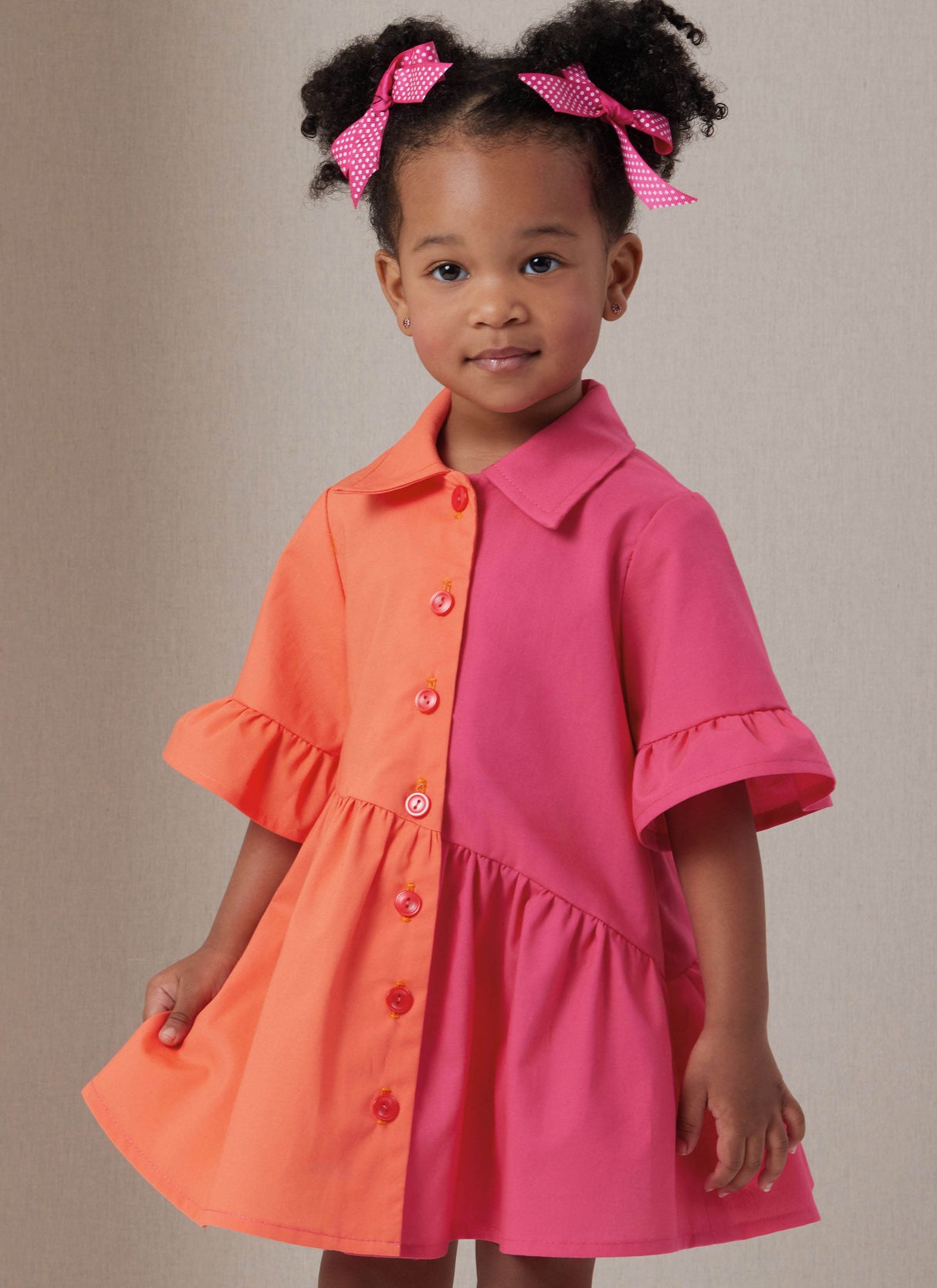 Patron Butterick n°7049 – Robe-tunique bébé à manches