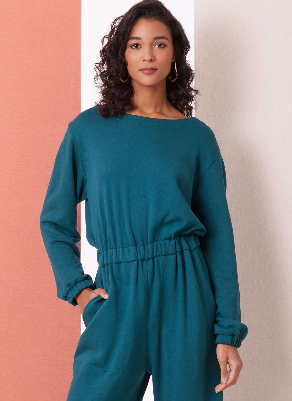Patron Butterick n°7063 – Combinaison en maille à dos nu