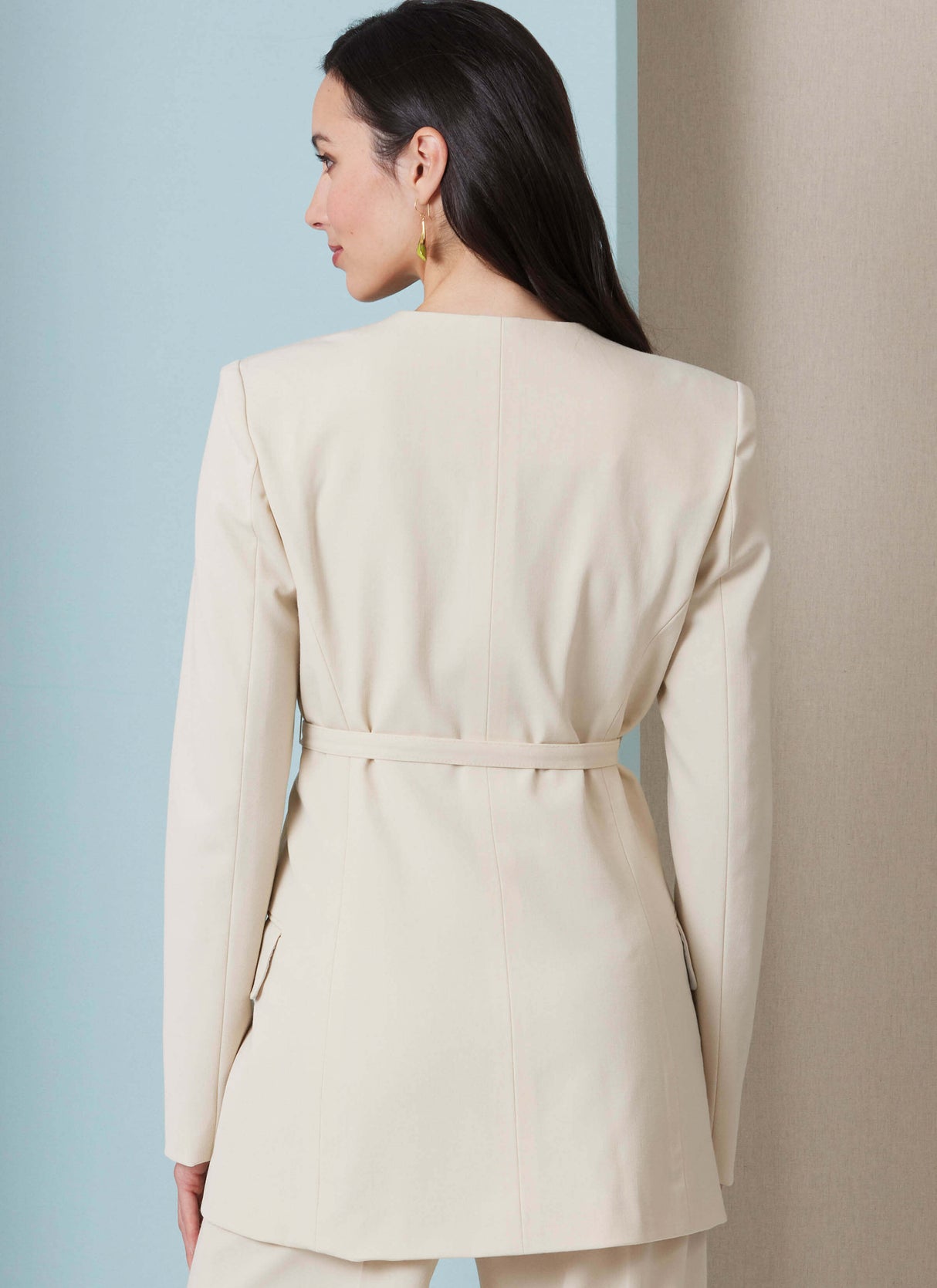 Patron Butterick n°7081 – Veste ceinturée et pantalon large