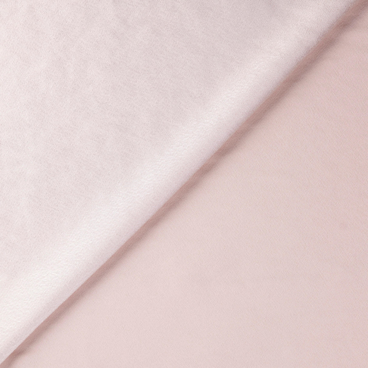 Crêpe satin – Nude