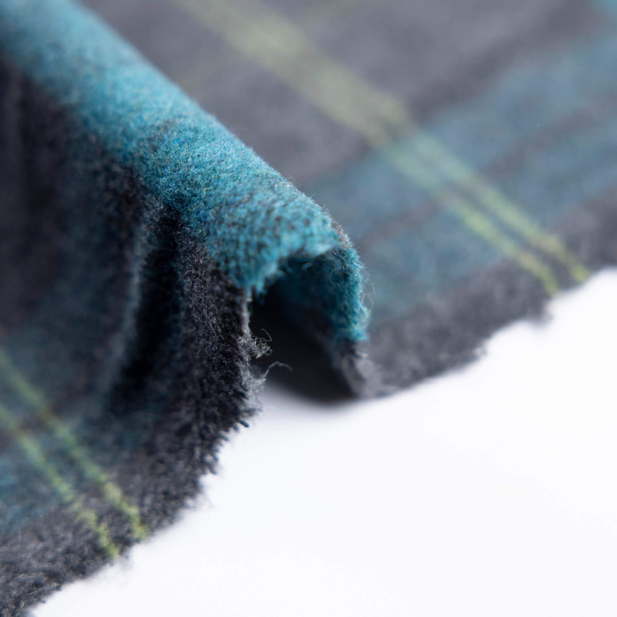 Flanelle de laine – Carreaux vert canard et gris lignes jaunes