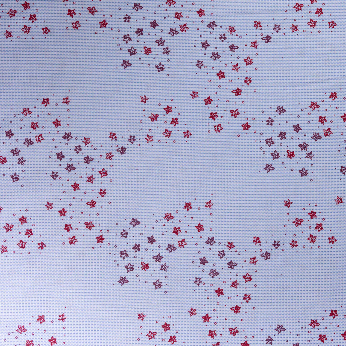 Popeline chevron 100% coton – Étoiles rouges fond bleu clair & blanc