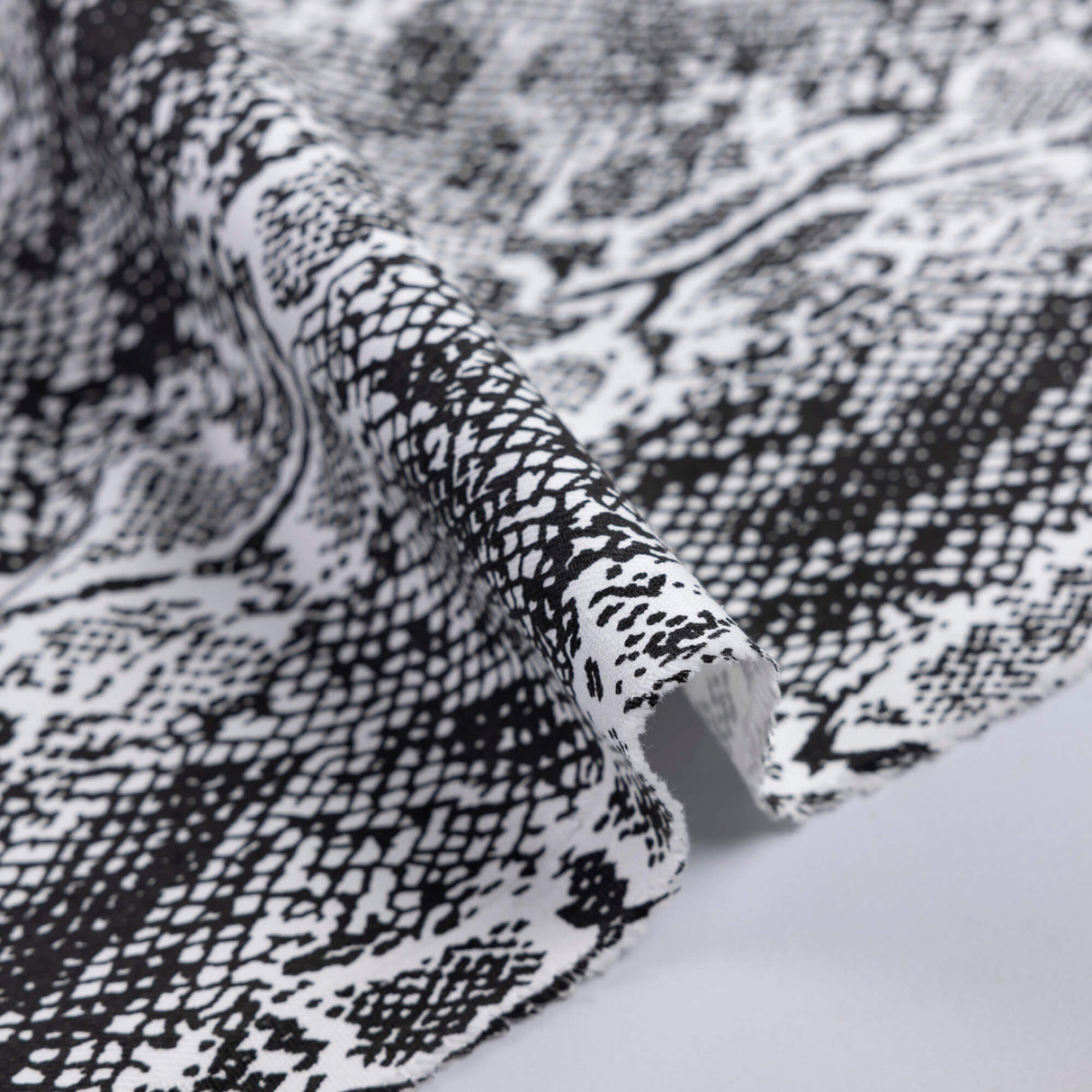 Gabardine coton & élasthanne - Python noir & blanc
