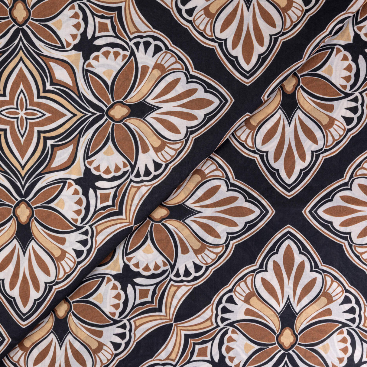 Batiste 100% viscose - Rosace caramel
