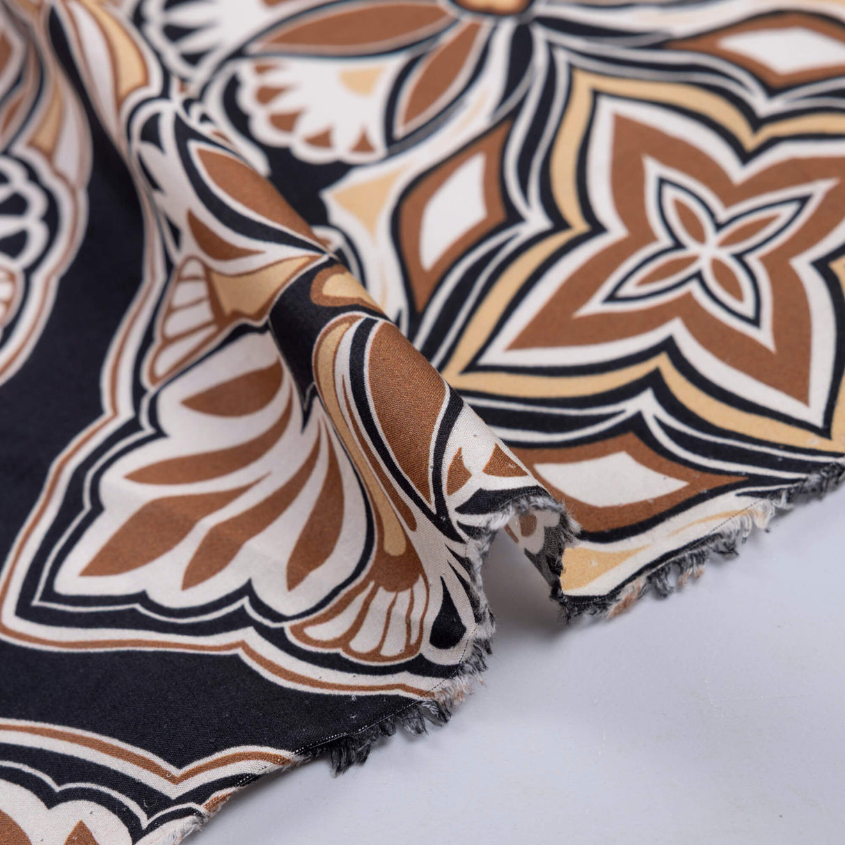 Batiste 100% viscose - Rosace caramel