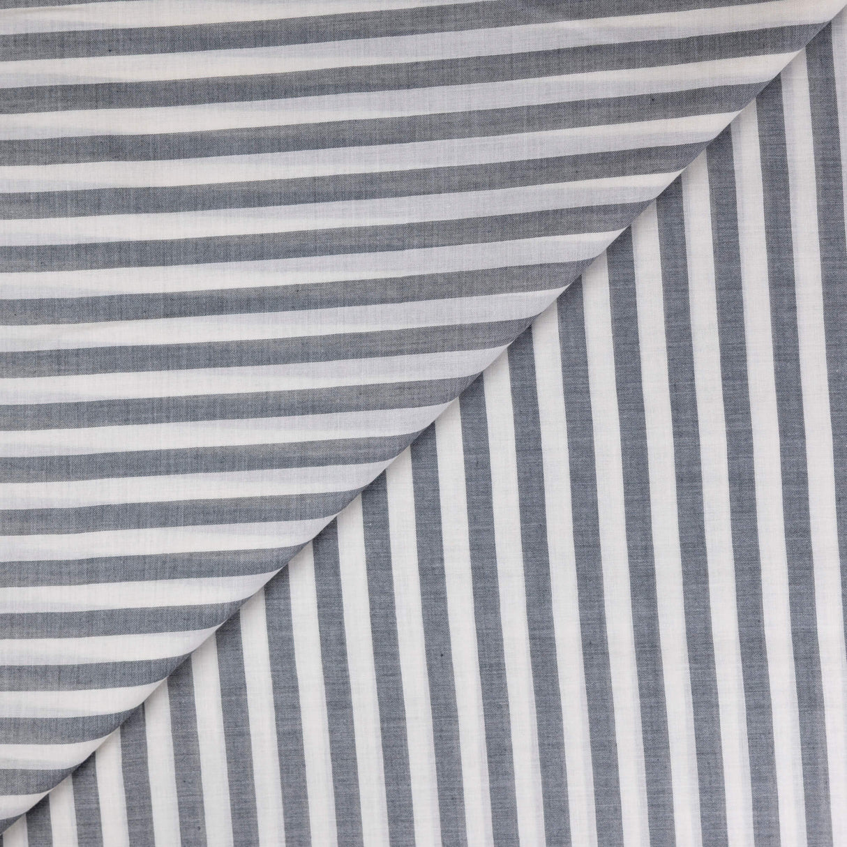 Voile 100% coton - Rayures noir et écru