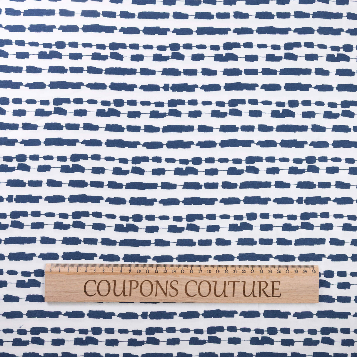 Twill 100% viscose – Rayures abstraites marine