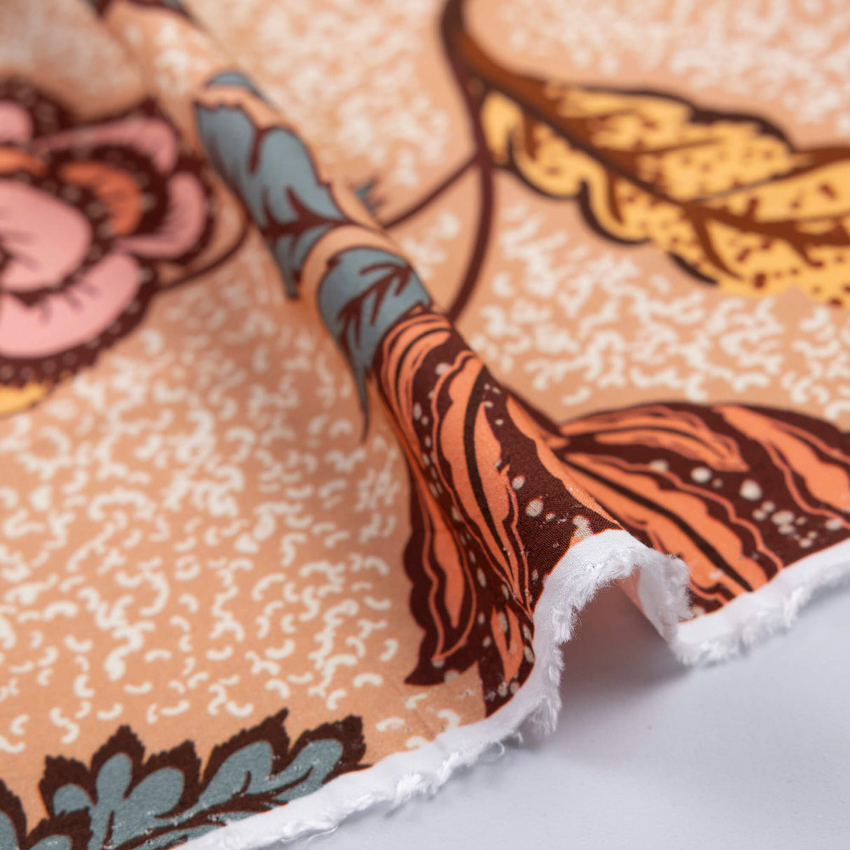 Étoffe 100% viscose – Fleurs bohèmes terracotta