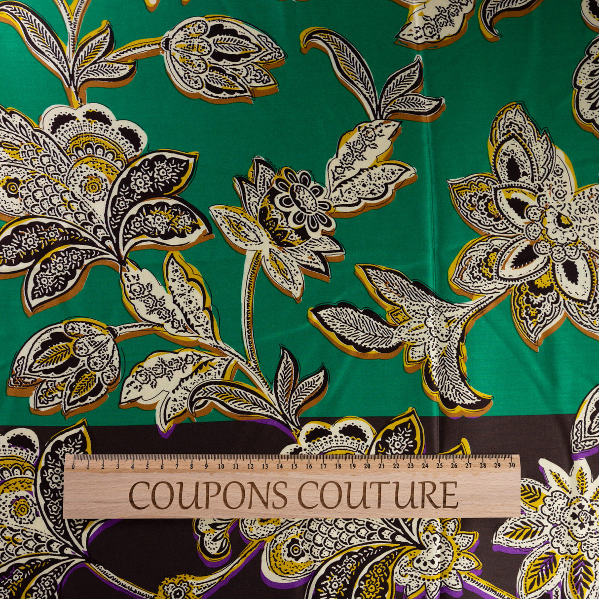 Satin 100% viscose - Fleurs orientales vert émeraude