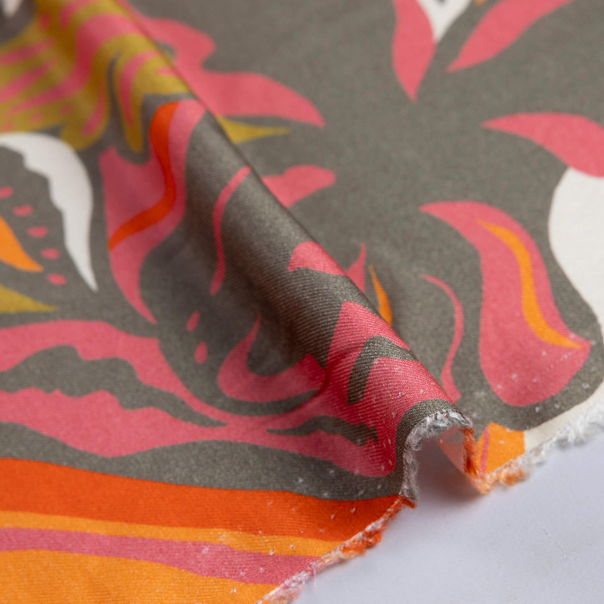 Twill 100% viscose - Fleur rose