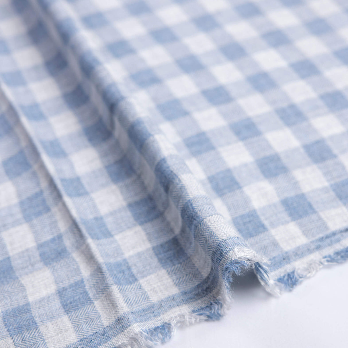 Chevron 100% viscose - Vichy bleu ciel
