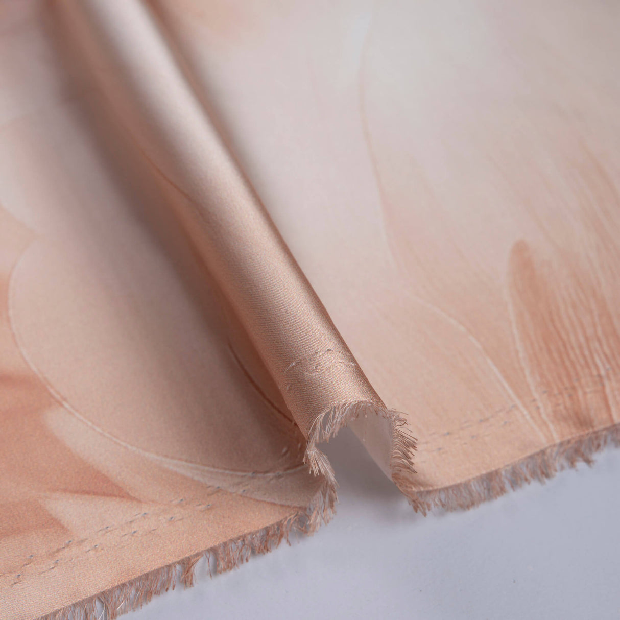 Satin – Pétales nude