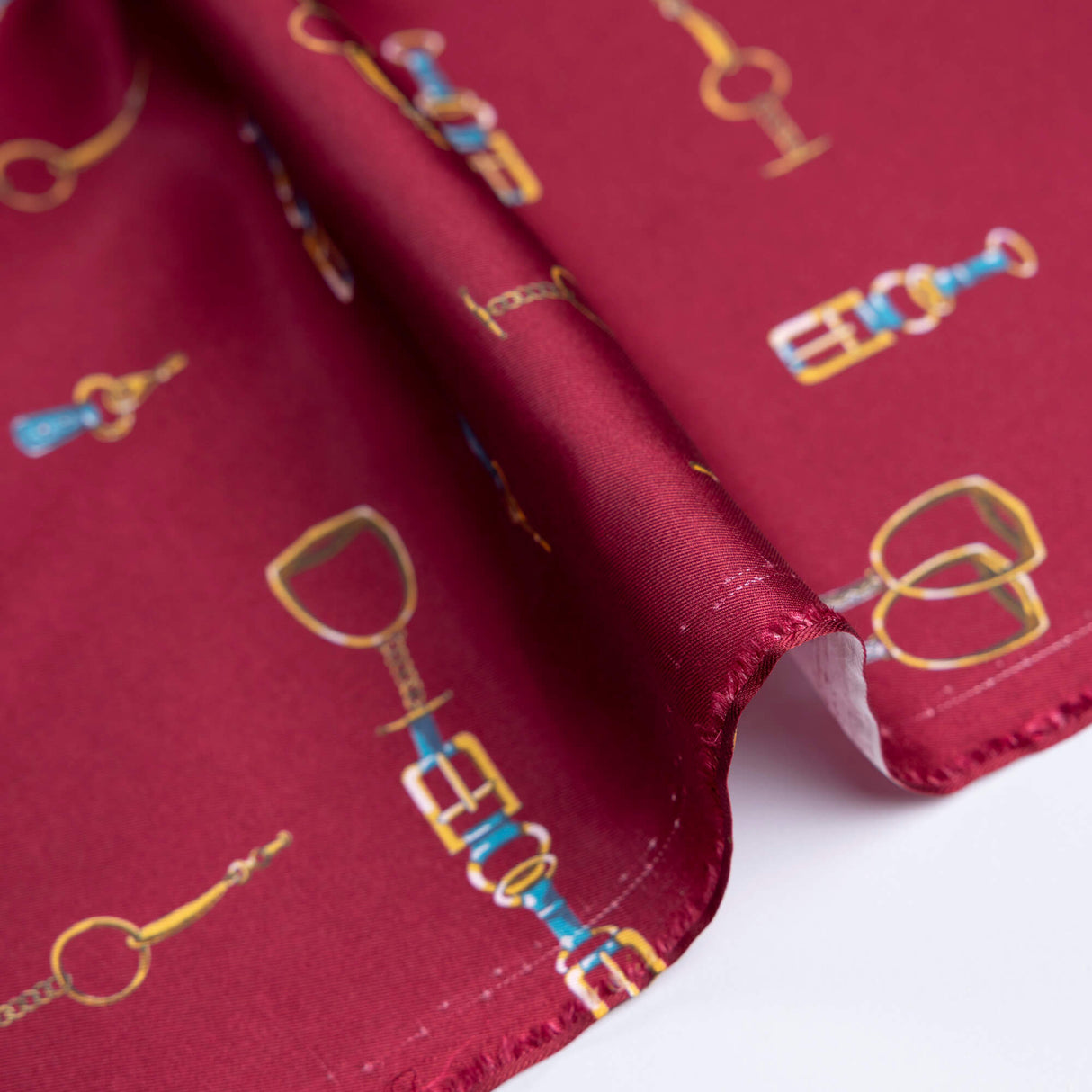 Twill imprimé – Étriers bordeaux