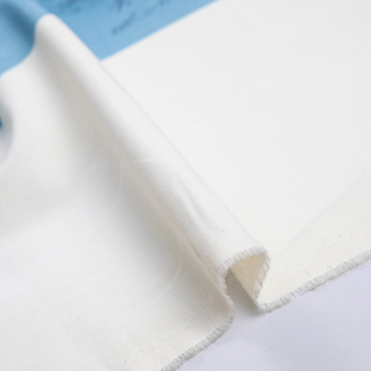 Gabardine de laine extensible - Jungle tropicale bleu azur