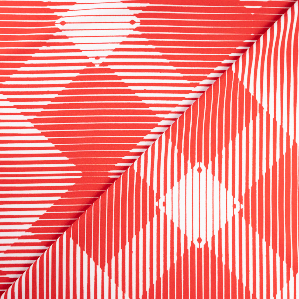 Crêpe - Motif géométrique rouge et blanc