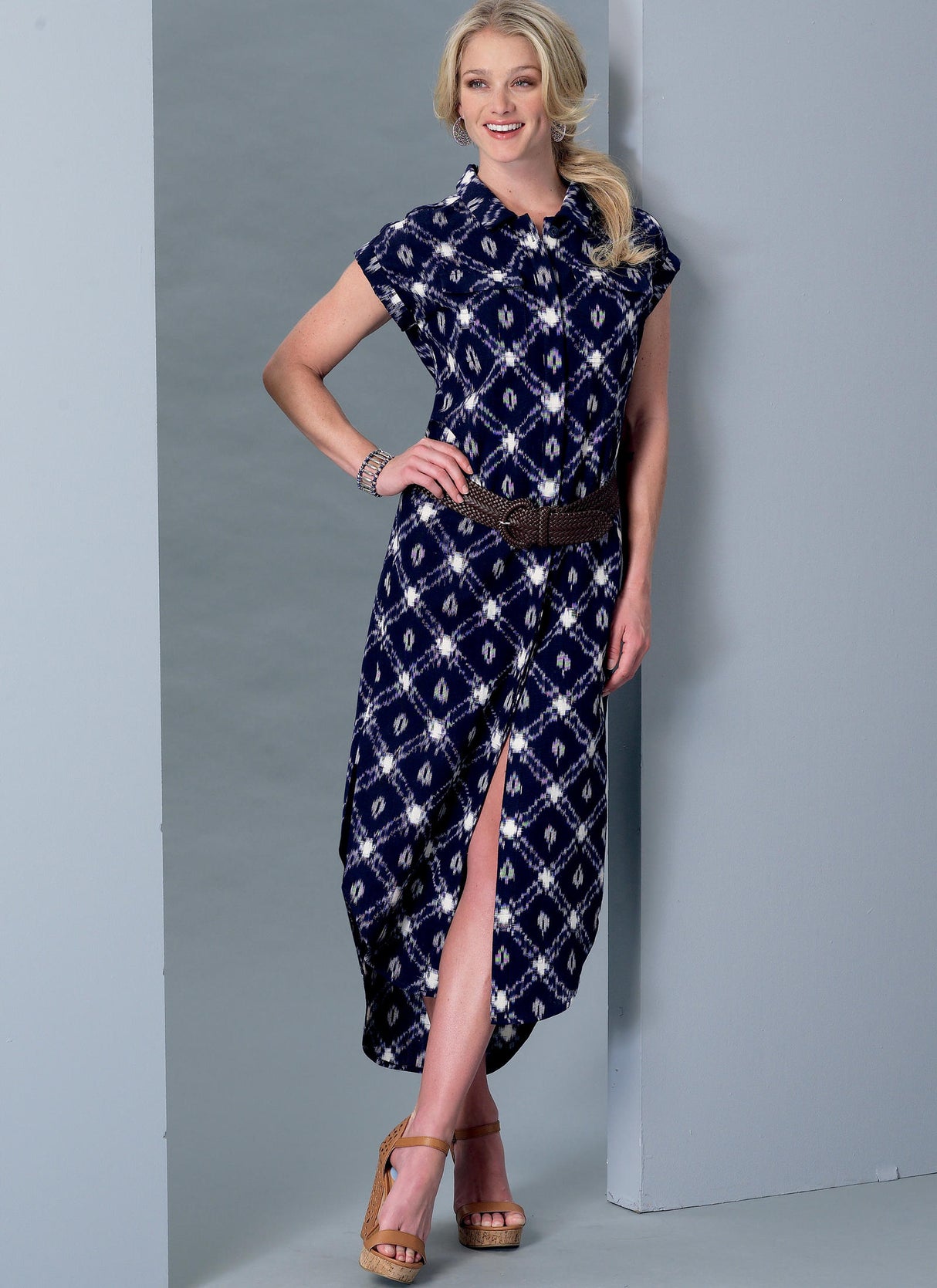 Patron McCall's n°7387 – Hauts, tuniques, robes et ceinture pour femme