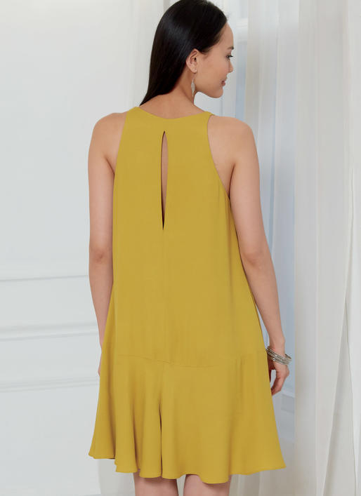 Patron McCall's n°7774 - Robes évasées sans manches pour femmes