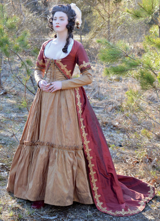 Patron McCall's n°7826 - Robe historique avec traîne