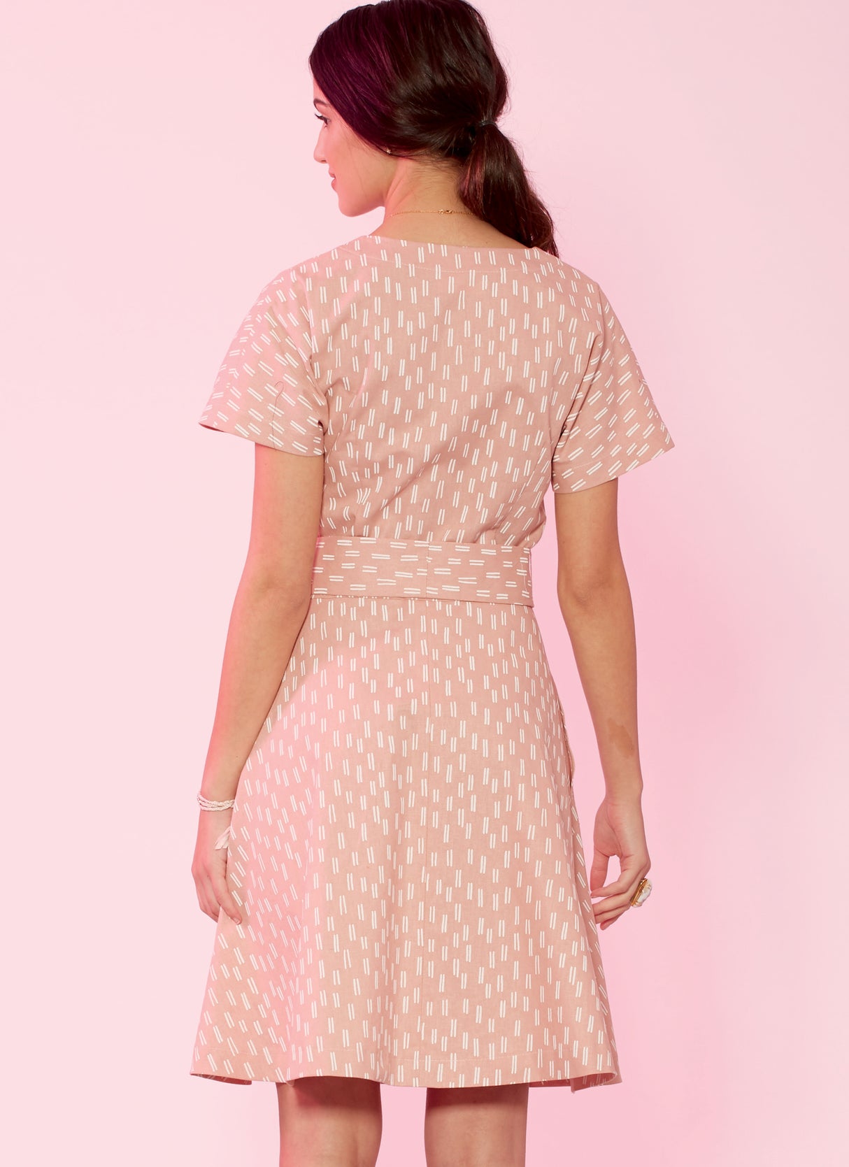 Patron McCall's n°7920 - Robes boutonnées élégantes