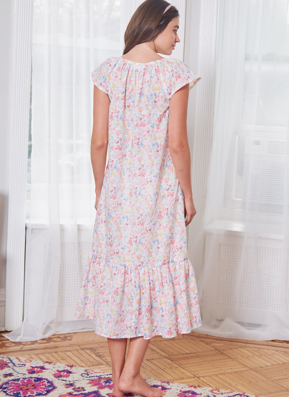 Patron McCall's n°8216 - Robes pour femmes et enfants