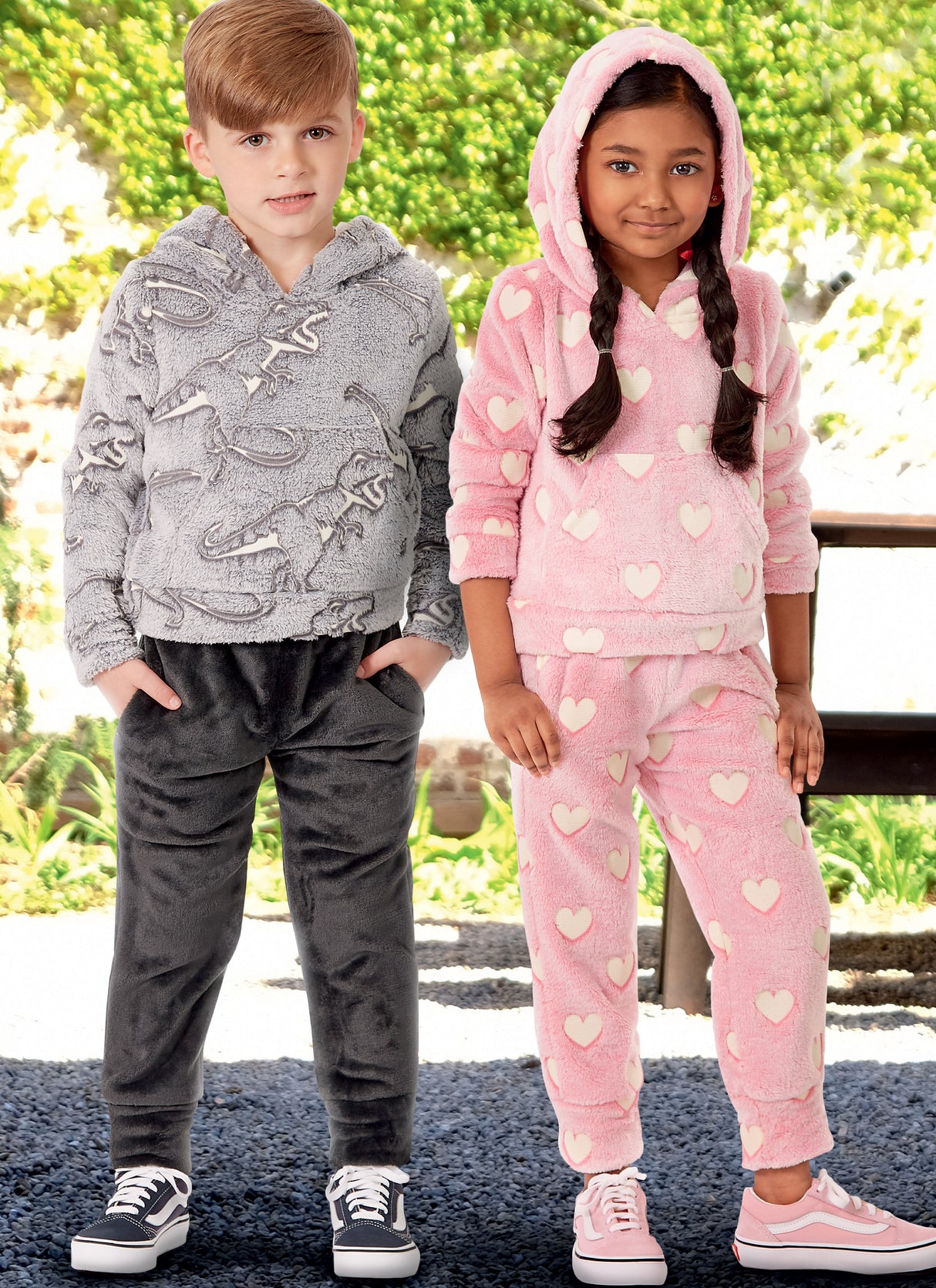 Patron McCall's n°8250 - Ensemble de vêtements de sport pour enfants