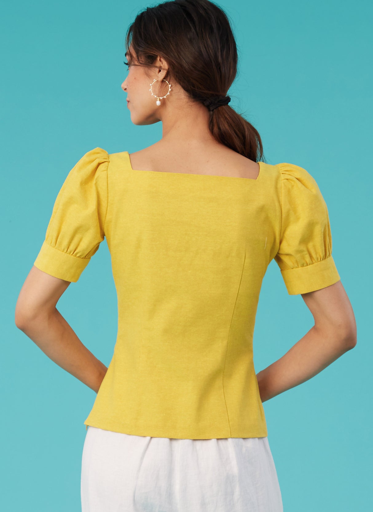 Patron McCall's n°8287 - Hauts polyvalents pour femmes