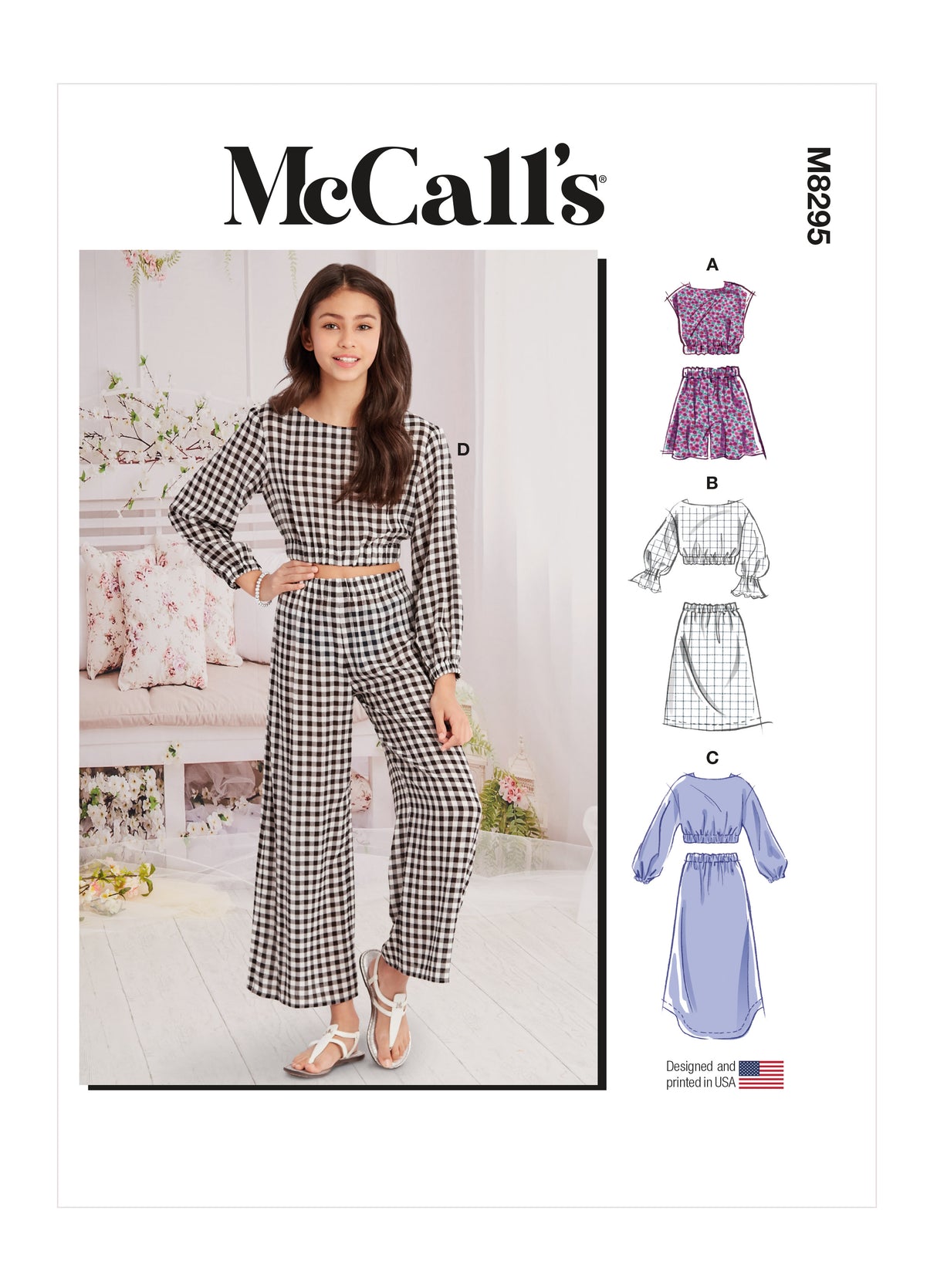Patron McCall's n°8295 - Ensemble haut, jupe, short et pantalon pour femmes