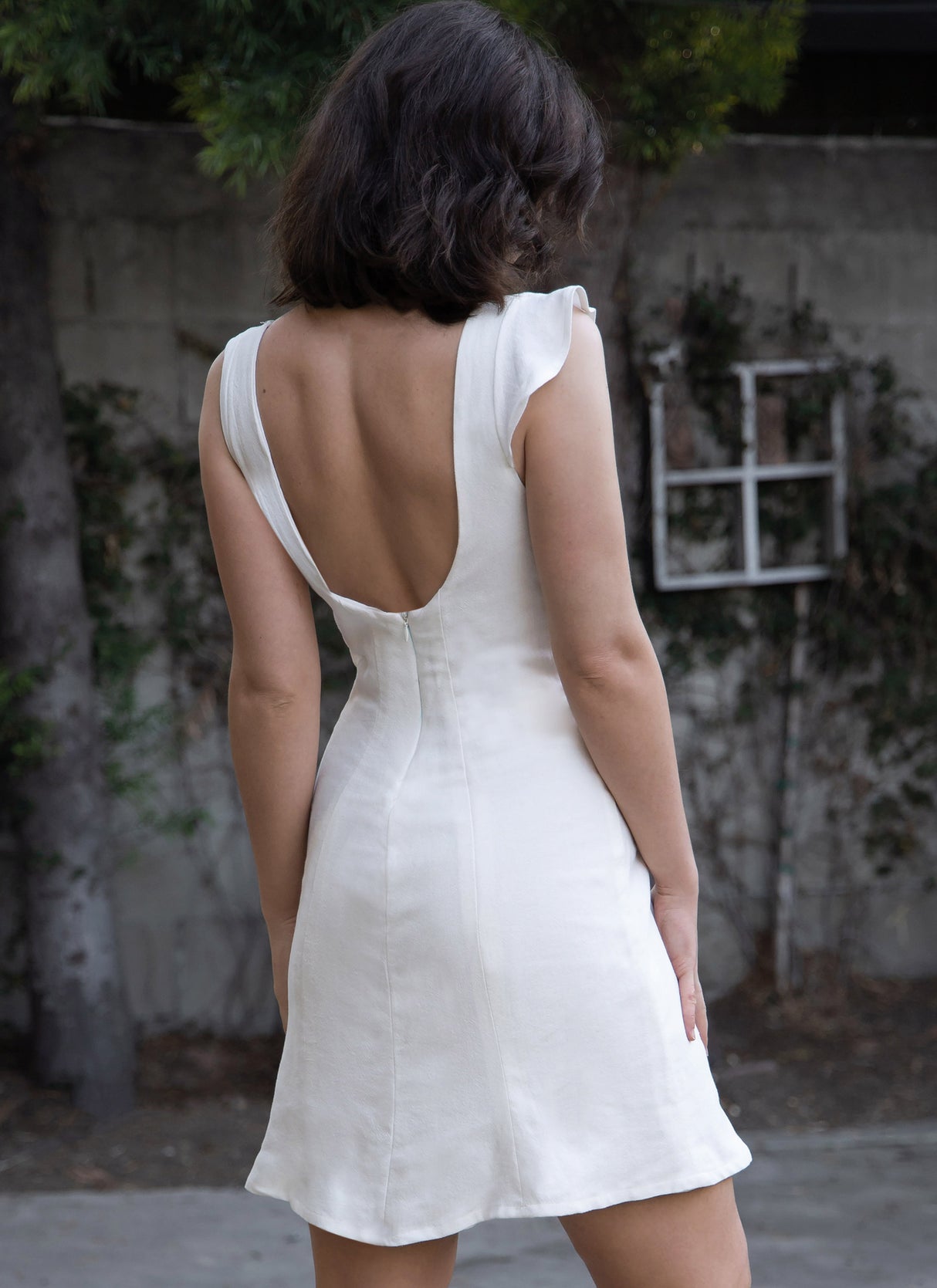 Patron McCall's n°8382 - Robe moulante avec découpe et dos ouvert