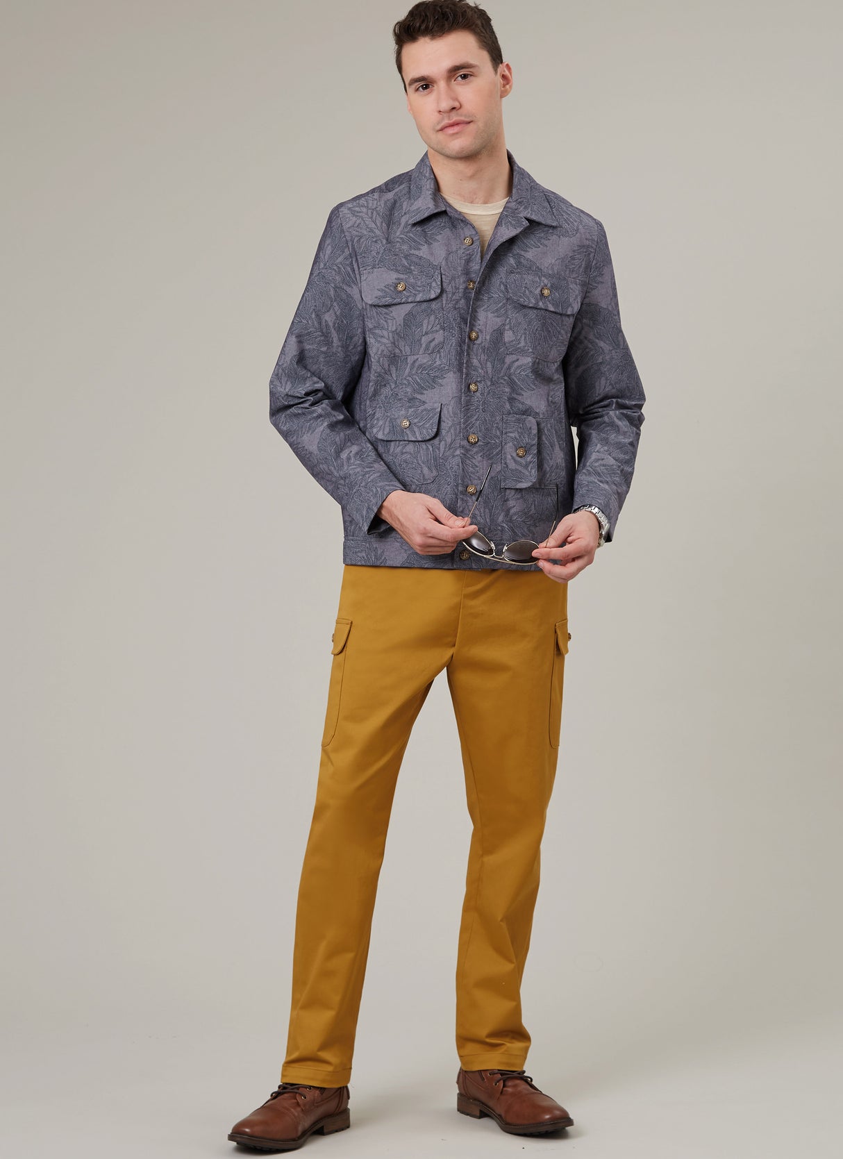 Patron McCall's n°8393 - Veste, short et pantalon pour homme