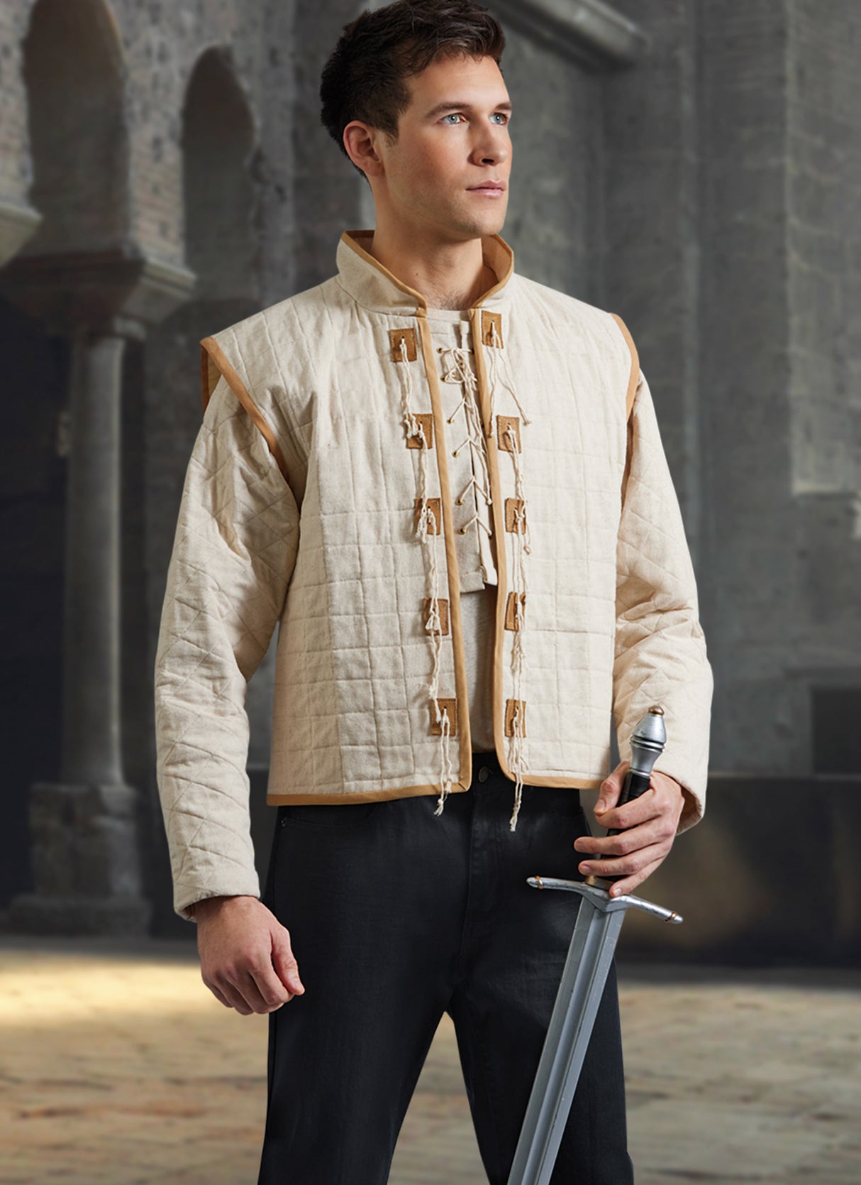 Patron McCall's n°8423 - Costume médiéval pour homme