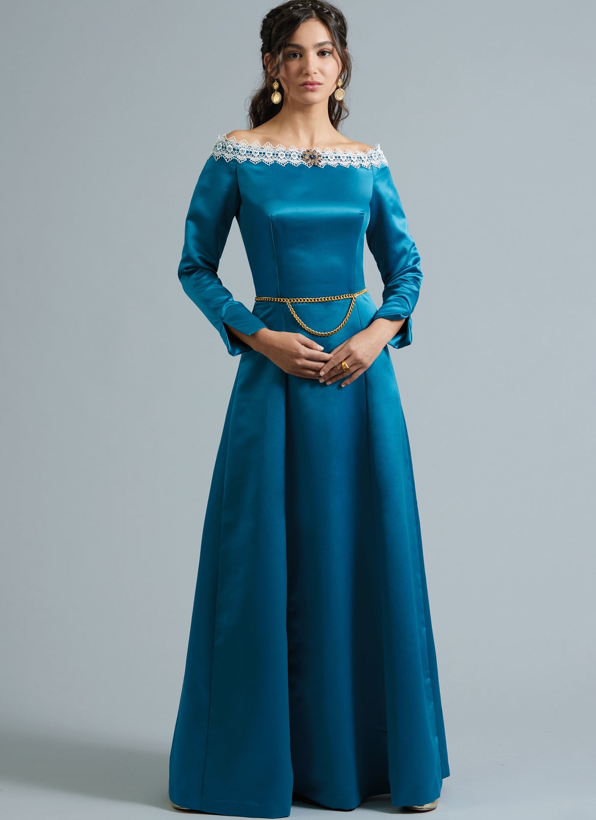 Patron McCall's n°8424 - Robe de princesse médiévale