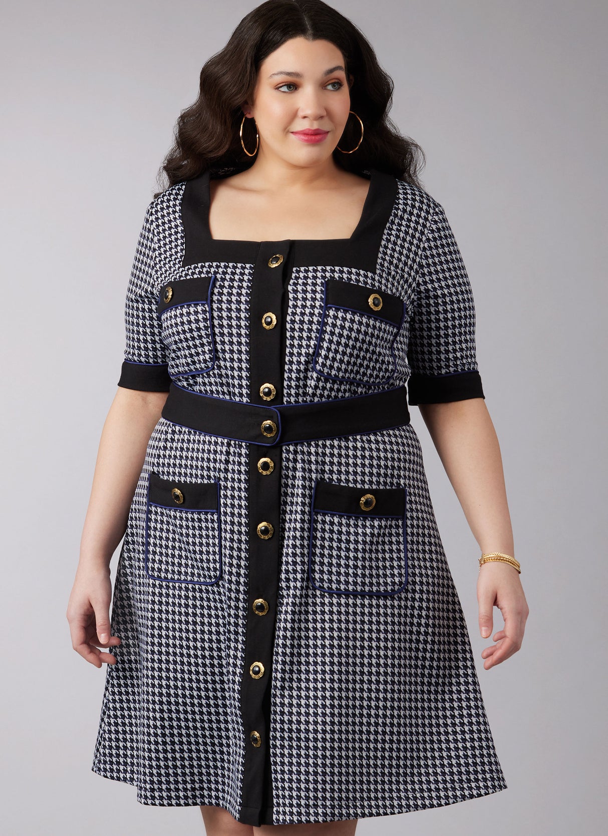 Patron McCall's n°8435 - Robe en maille à encolure carrée
