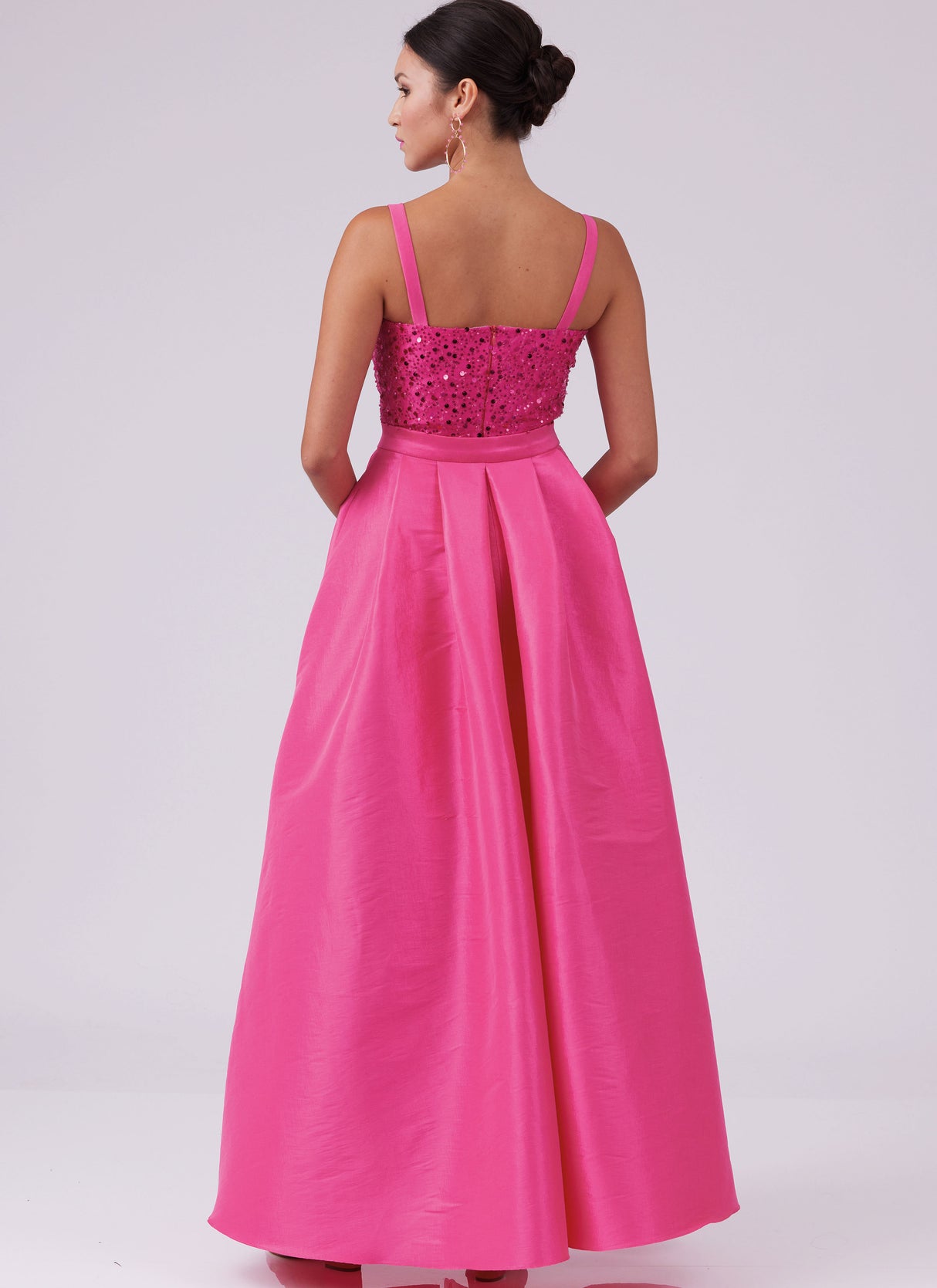 Patron McCall's n°8450 - Robe ou combinaison avec surjupe amovible