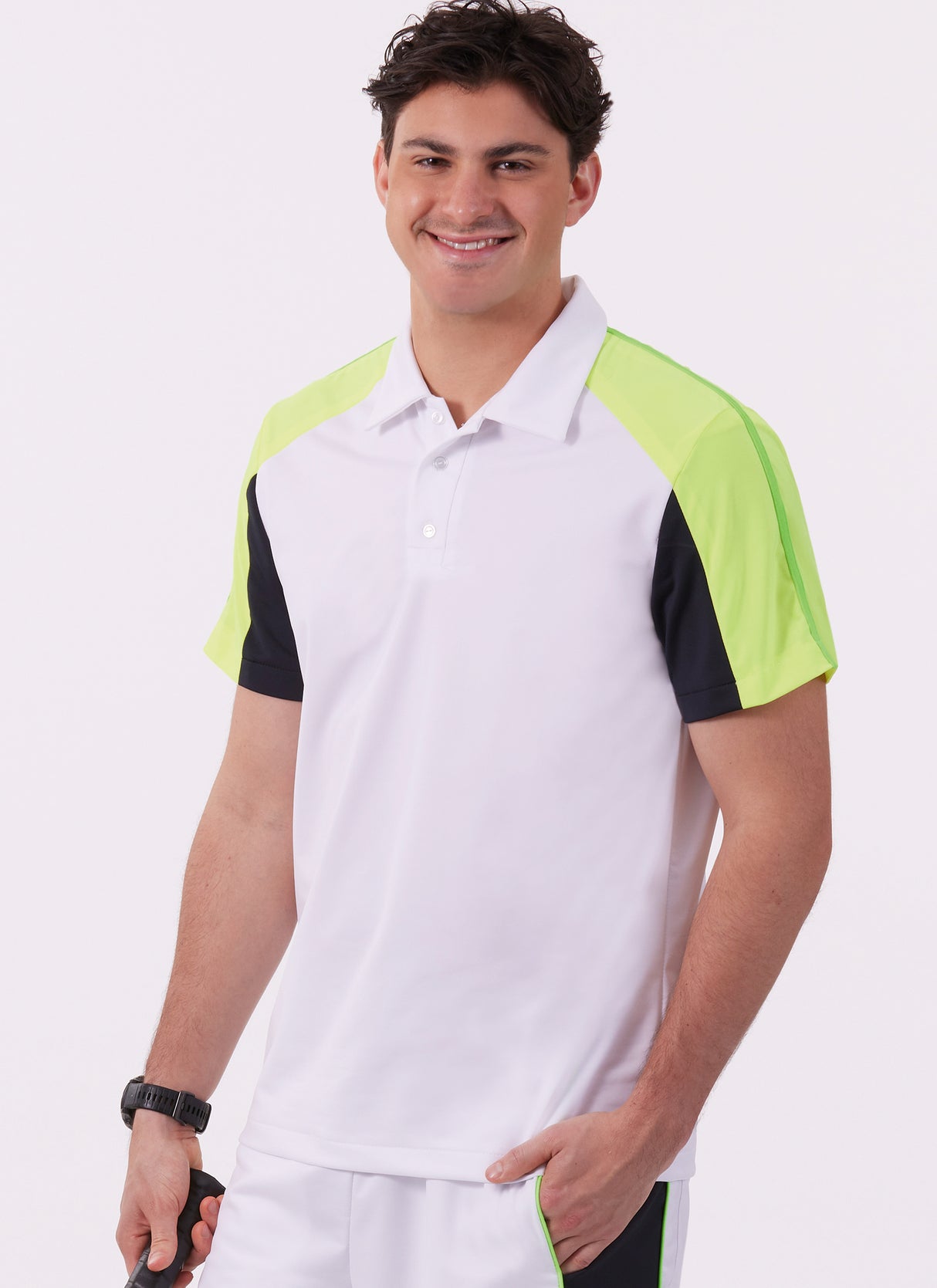 Patron McCall's n°8485 - Hauts et shorts pour hommes