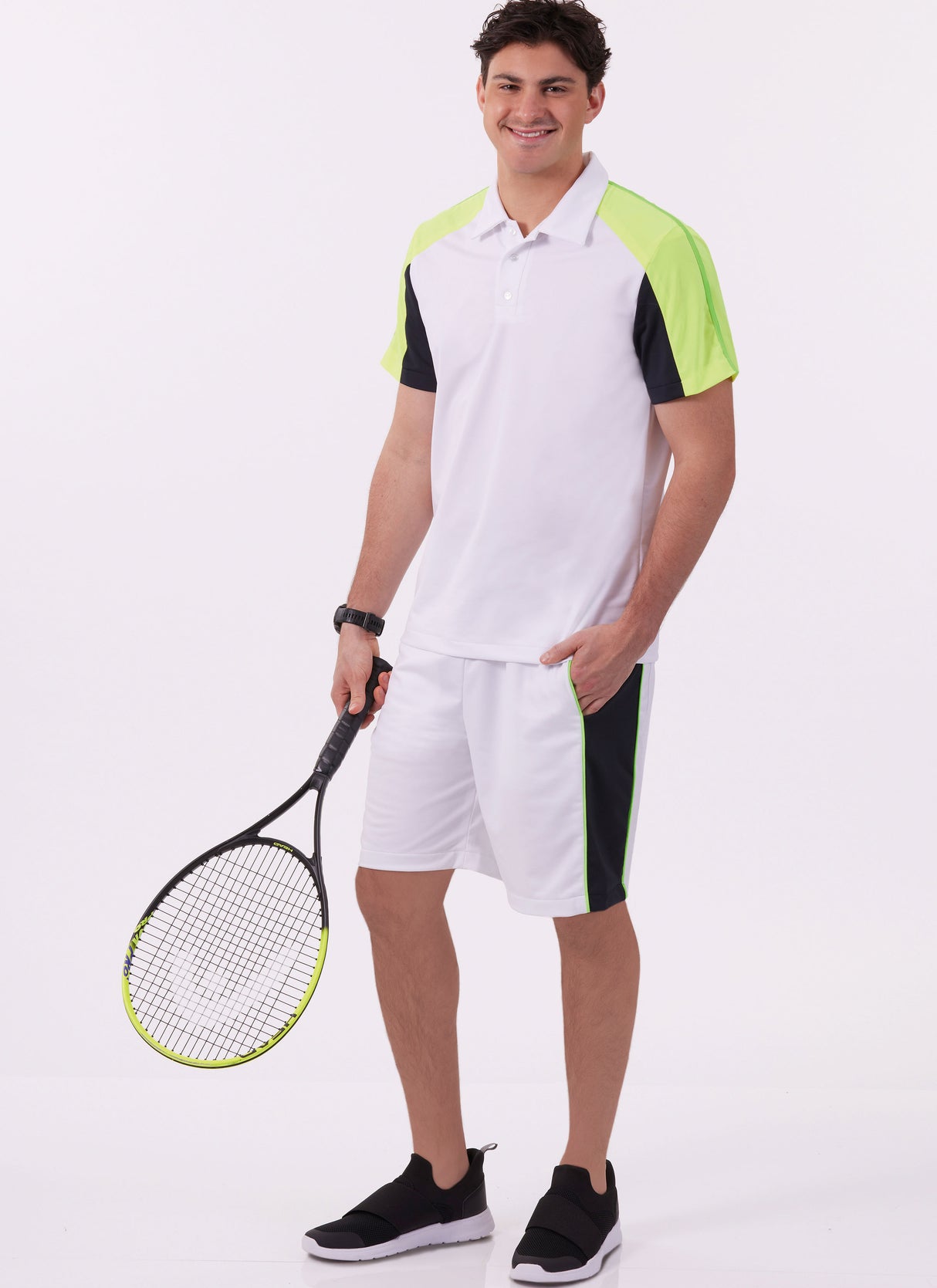 Patron McCall's n°8485 - Hauts et shorts pour hommes