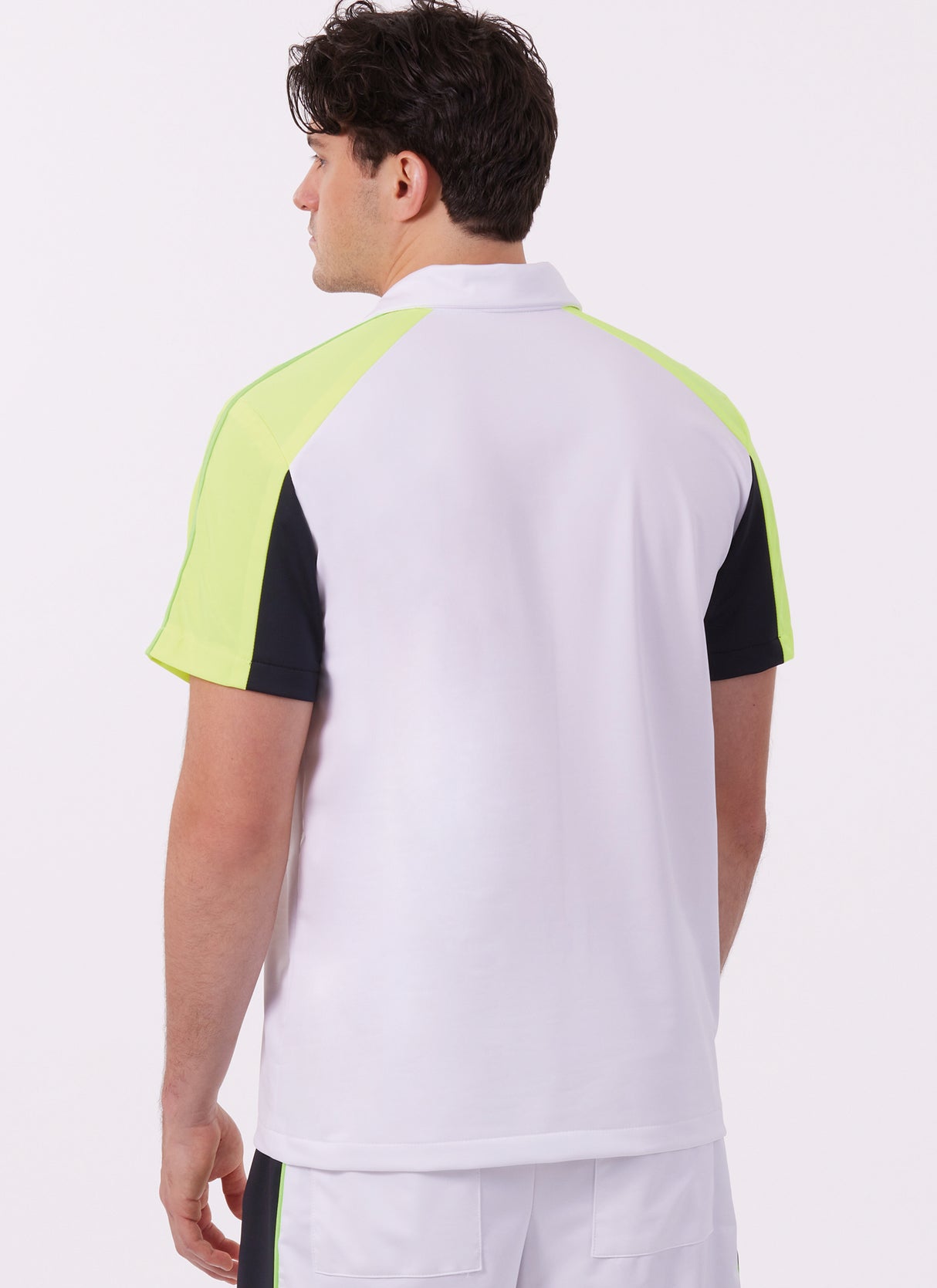 Patron McCall's n°8485 - Hauts et shorts pour hommes