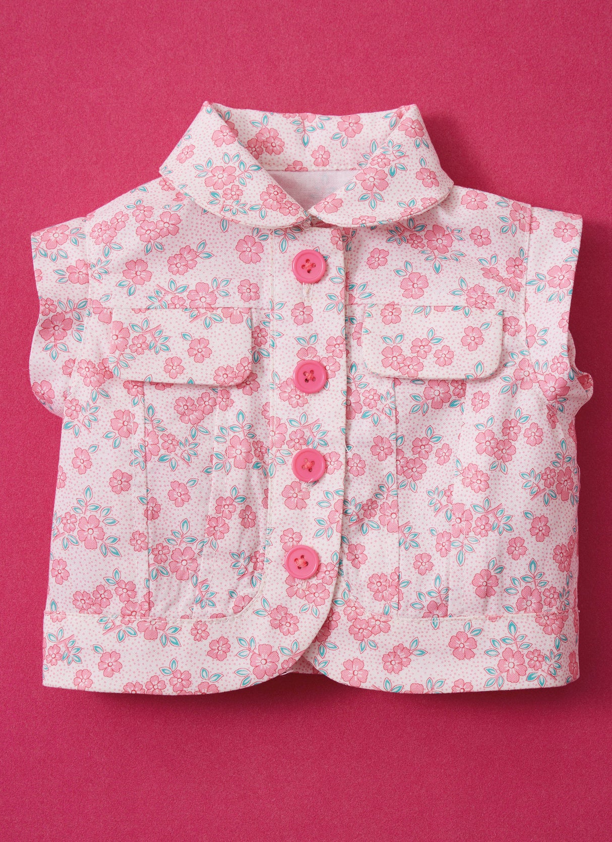 Patron McCall's n°8487 - Ensemble pour bébés : gilet, veste et salopette