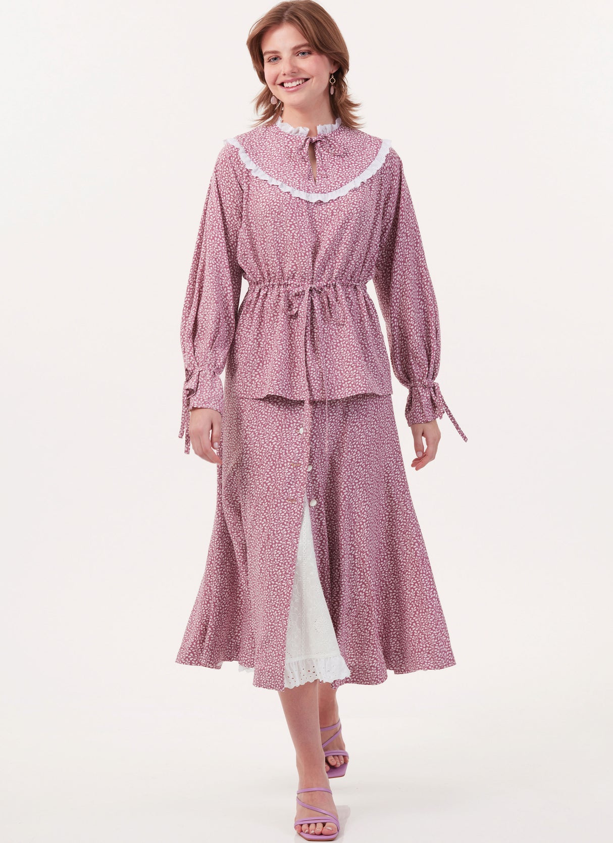 Patron McCall's n°8490 - Hauts et jupes vintage pour femmes