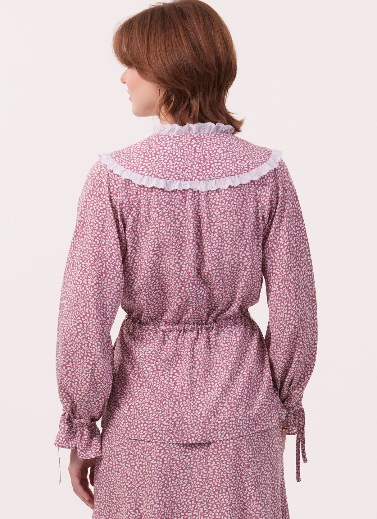 Patron McCall's n°8490 - Hauts et jupes vintage pour femmes
