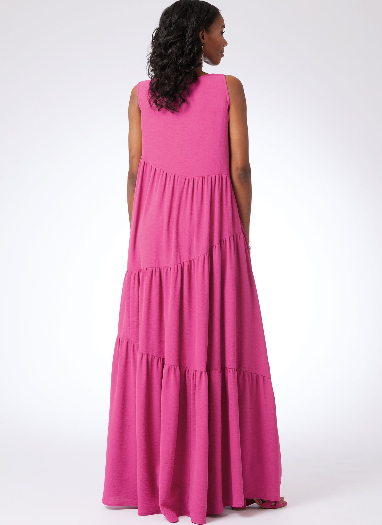 Patron McCall's n°8506 - Robes d'été asymétriques pour femmes