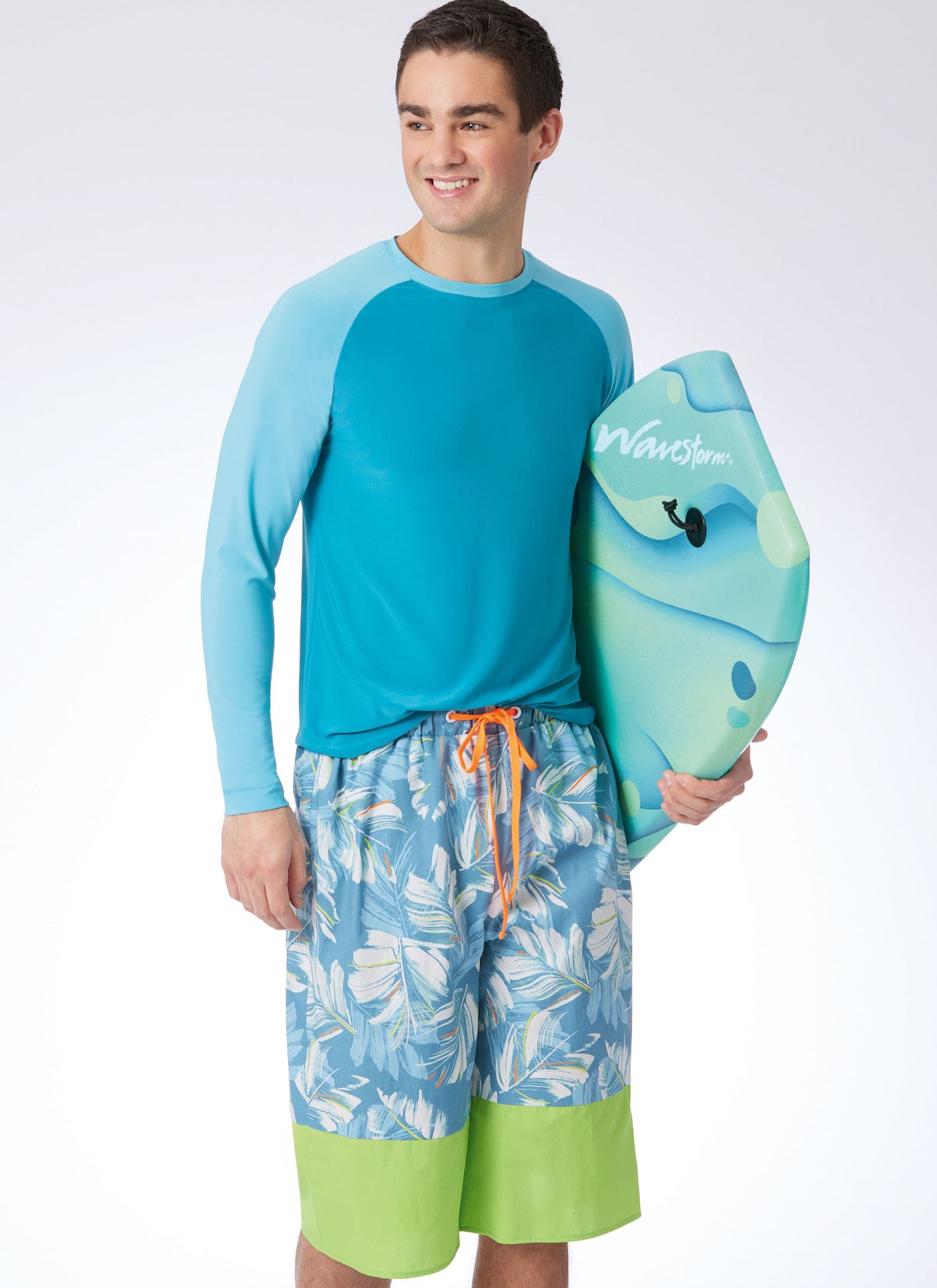 Patron McCall's n°8517 - Rashguards et shorts pour hommes